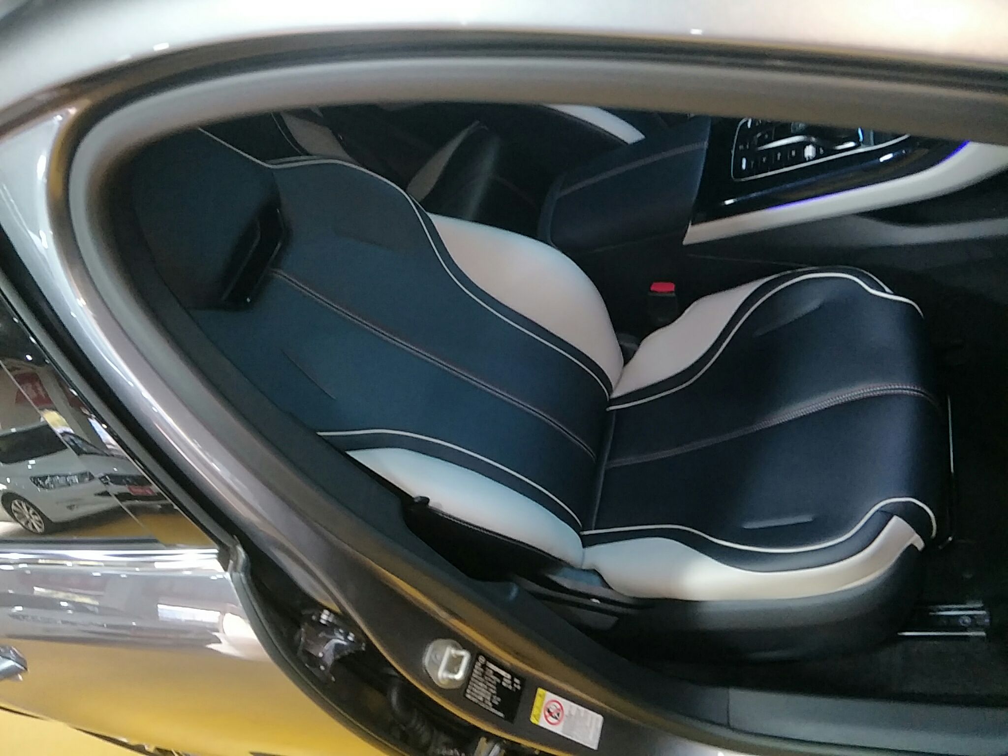 比亚迪 秦PLUS 2021款 EV 500KM 尊贵型