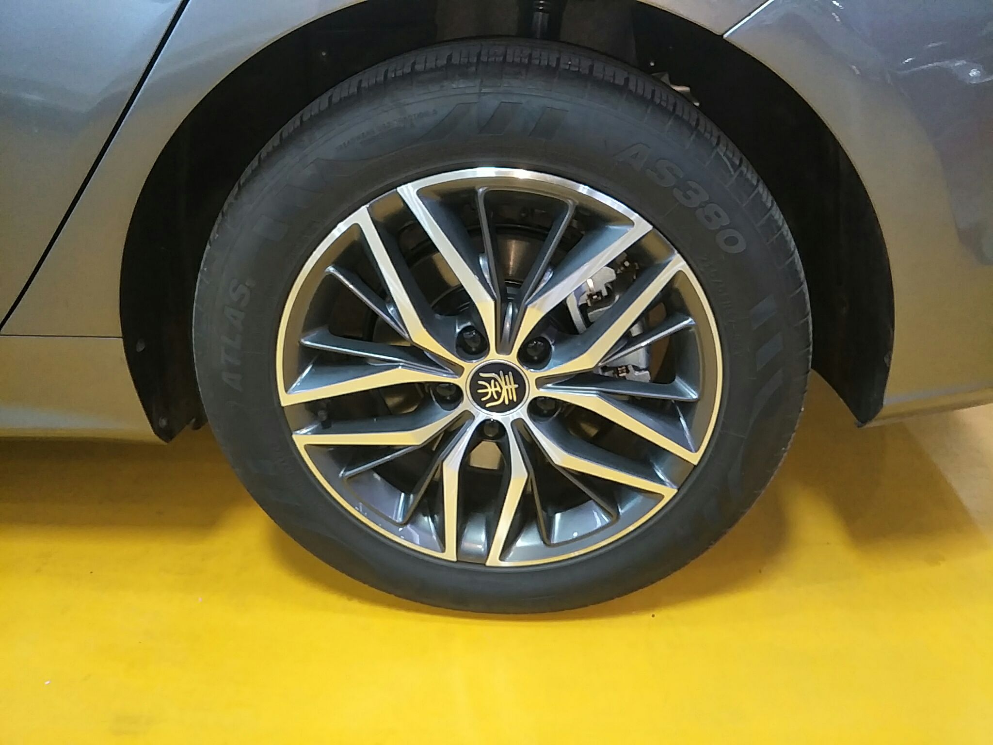 比亚迪 秦PLUS 2021款 EV 500KM 尊贵型