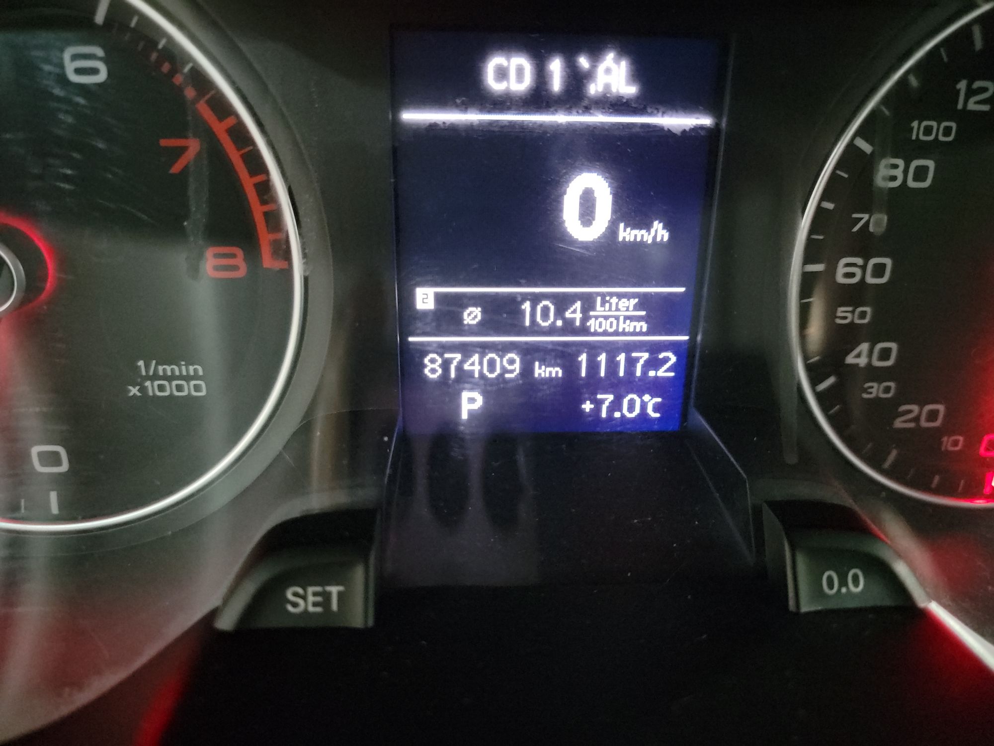 奥迪A4L 2013款 35 TFSI 自动标准型