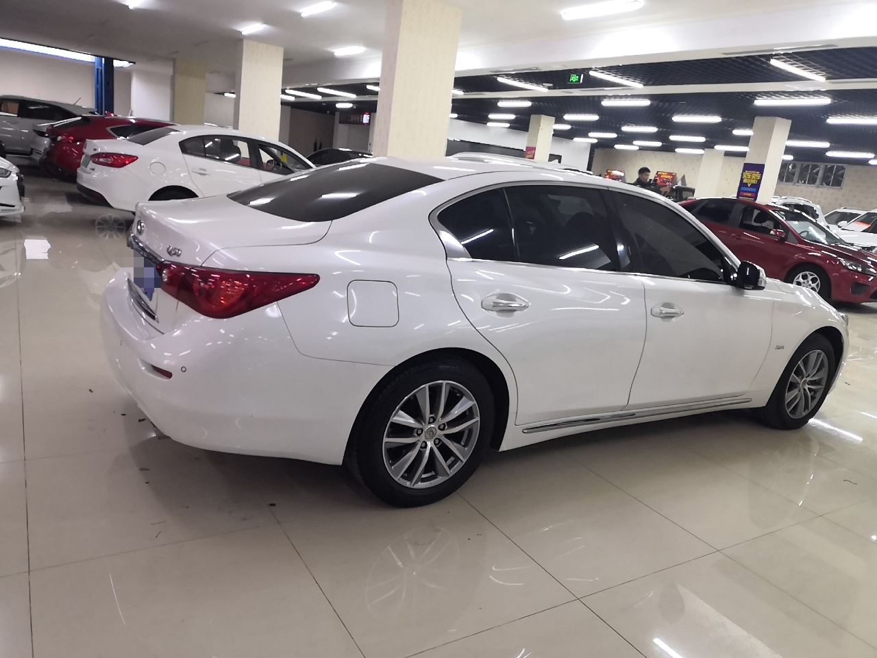 英菲尼迪Q50L 2016款 2.0T 悦享版