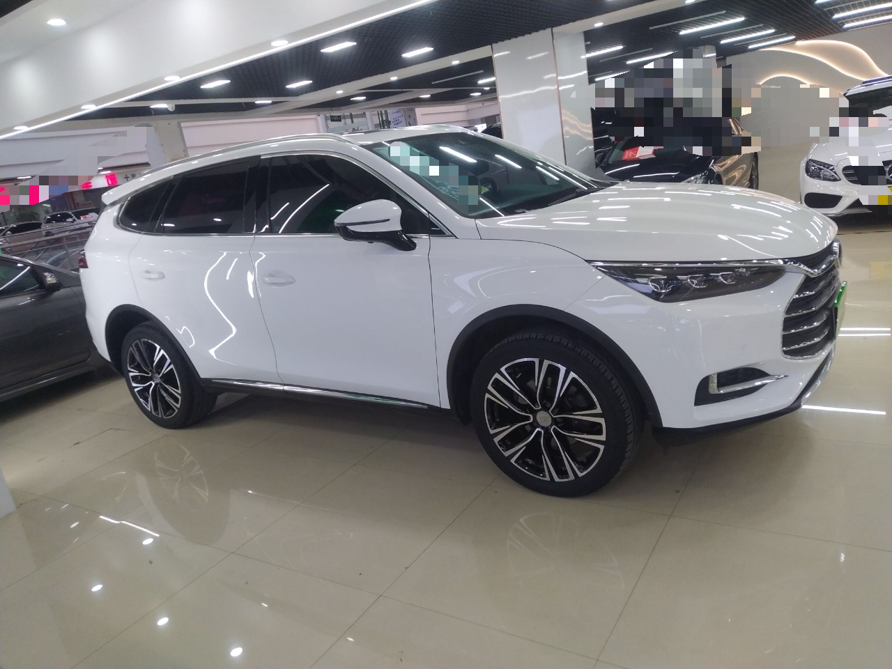 比亚迪 唐 2018款 2.0T 自动智联尊荣型 7座 国V