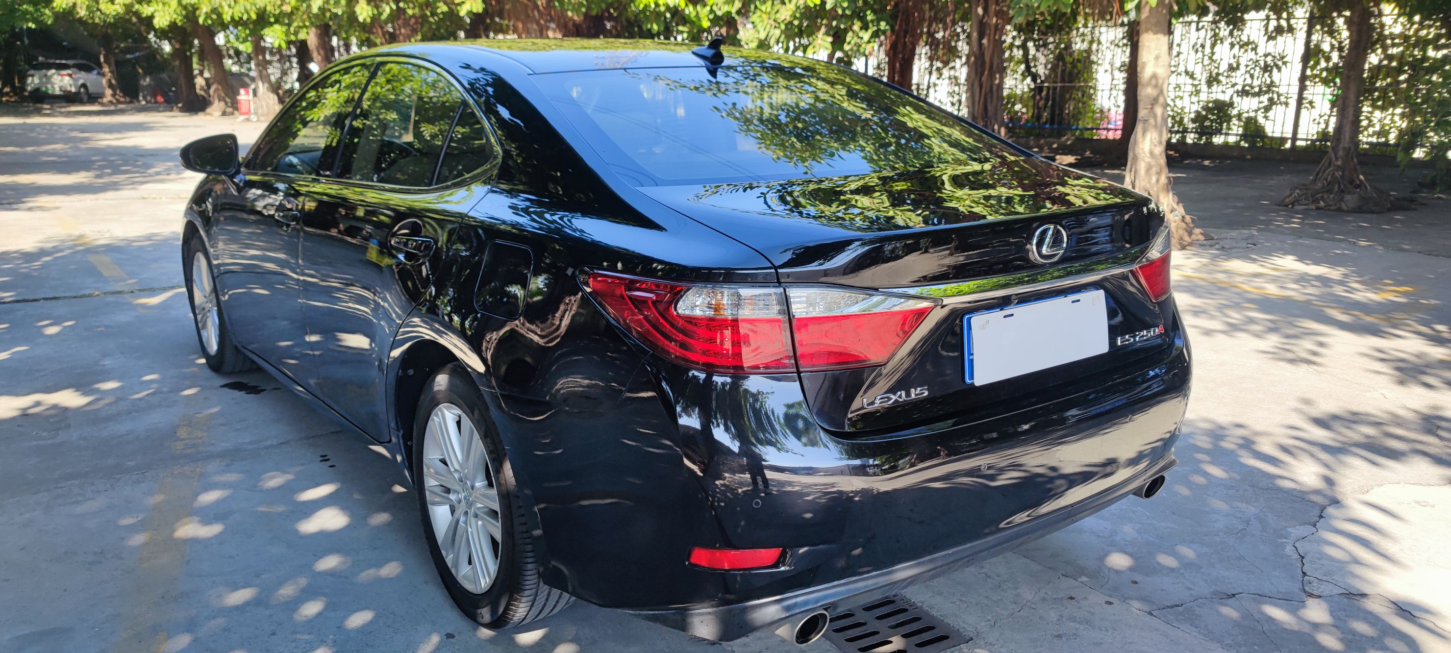 雷克萨斯ES 2013款 250 精英版