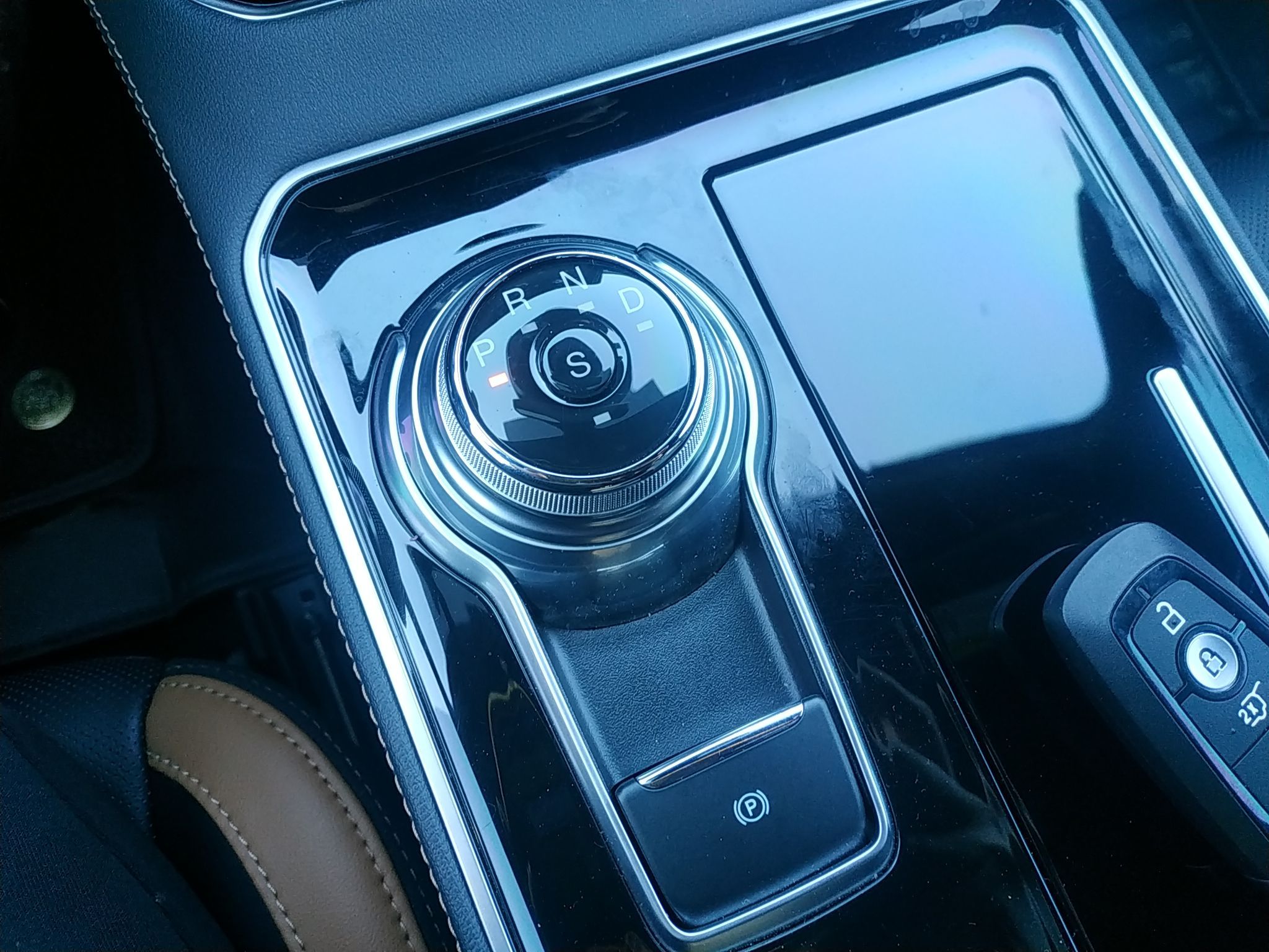 福特 锐界 2021款 PLUS EcoBoost 245 四驱尊锐型 7座