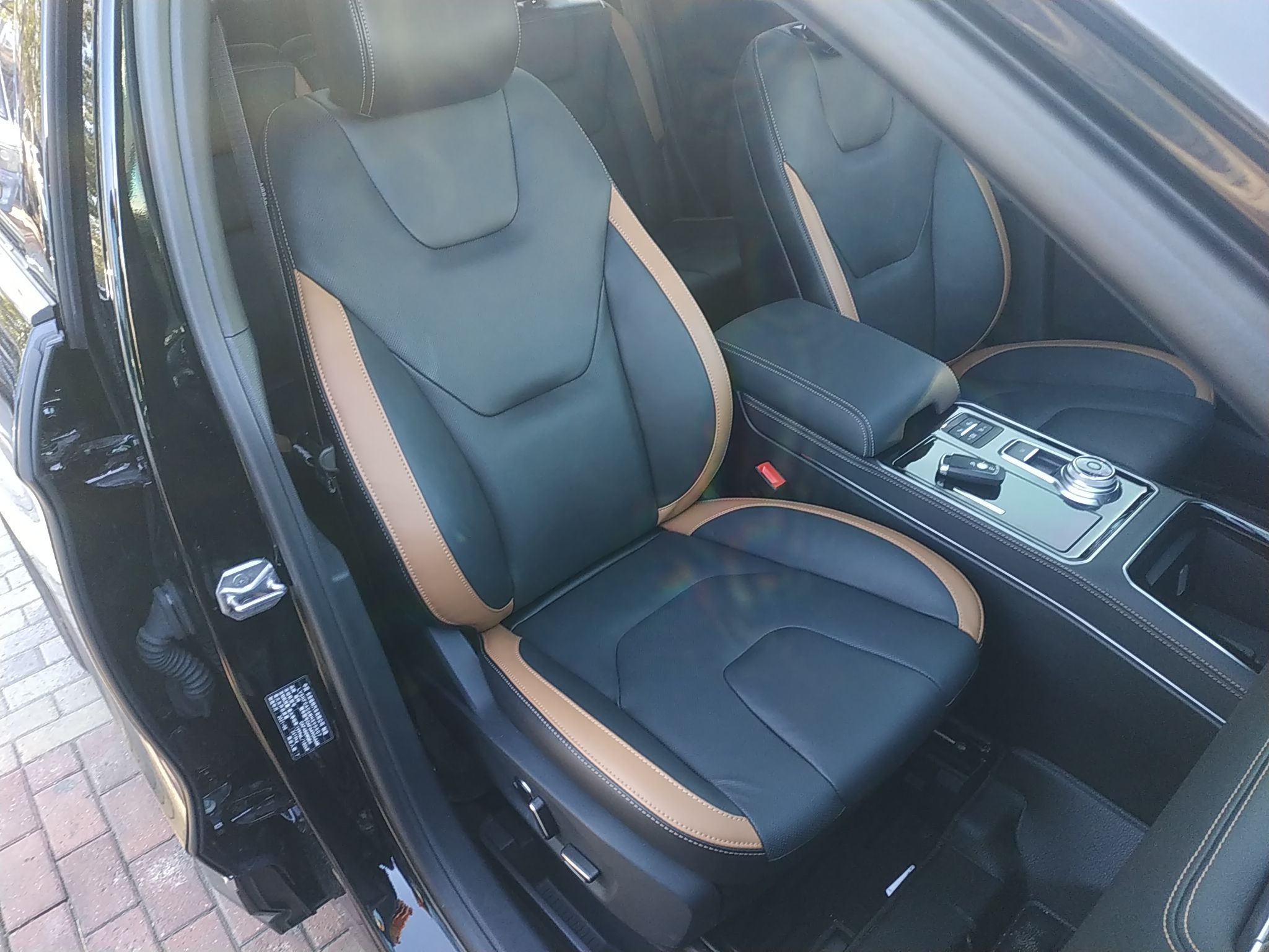 福特 锐界 2021款 PLUS EcoBoost 245 四驱尊锐型 7座