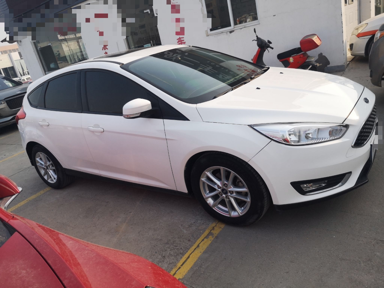 福特 福克斯 2015款 两厢 EcoBoost 125 自动超能风尚型