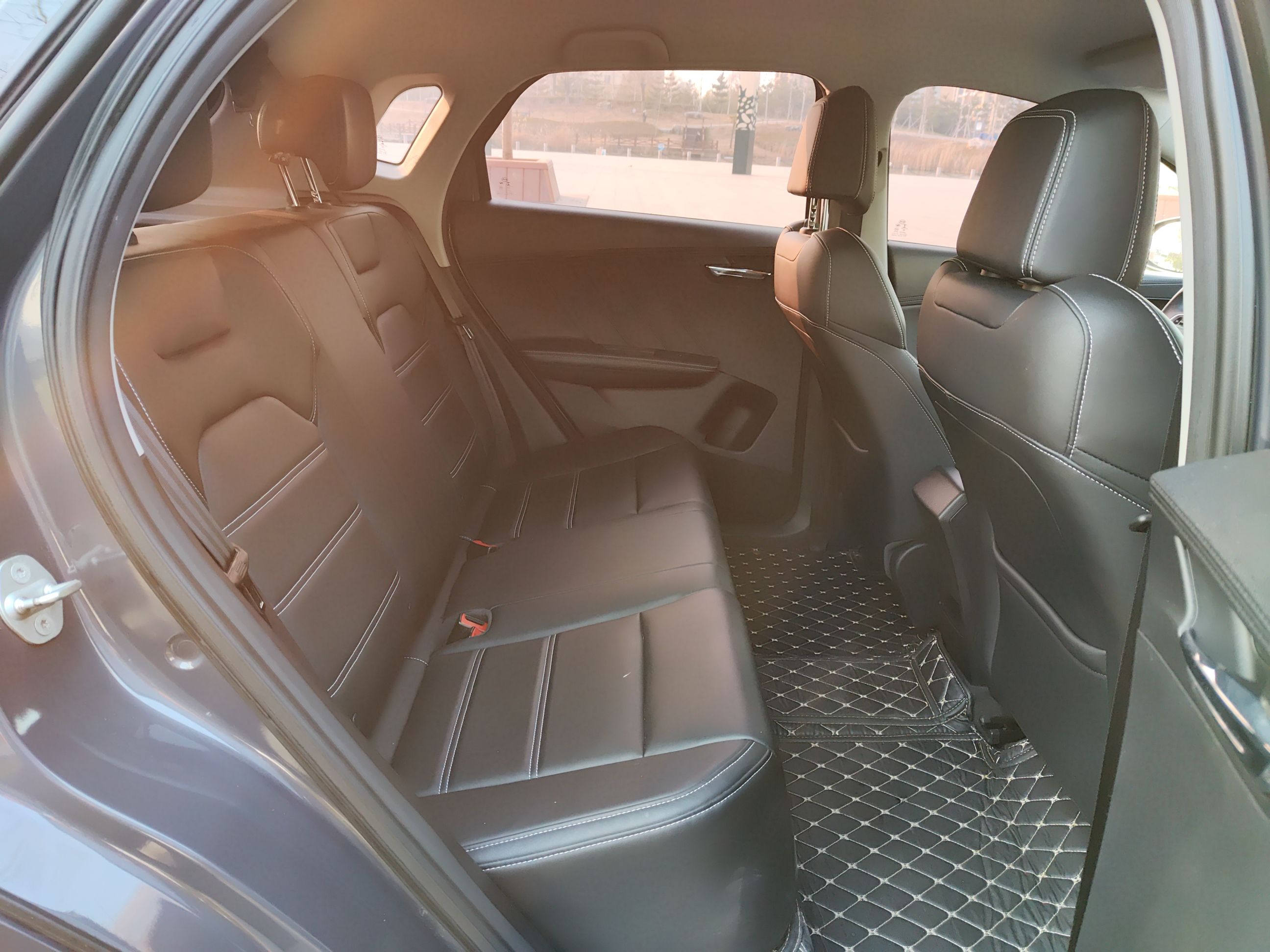 比亚迪e2 2019款 高续航版 耀·豪华型