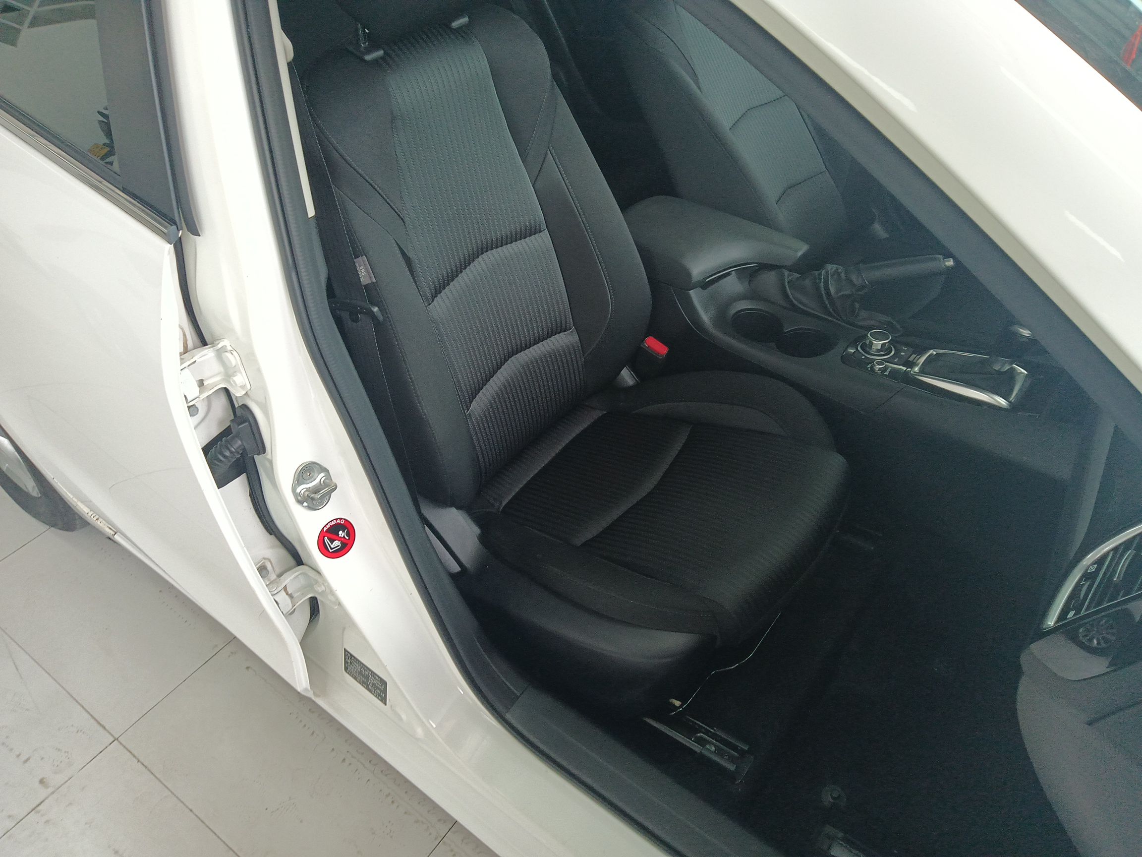 马自达 昂克赛拉 2014款 三厢 1.5L 自动豪华型