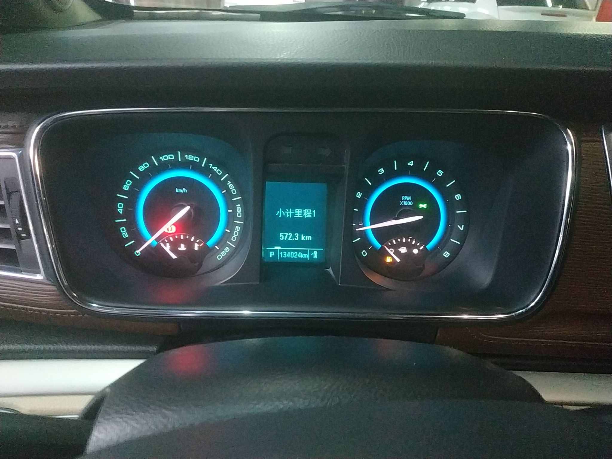 别克GL8 2014款 3.0L XT豪华商务旗舰版