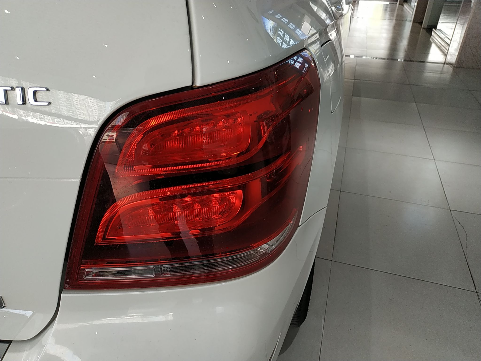 奔驰GLK级 2013款 GLK 300 4MATIC 动感天窗型