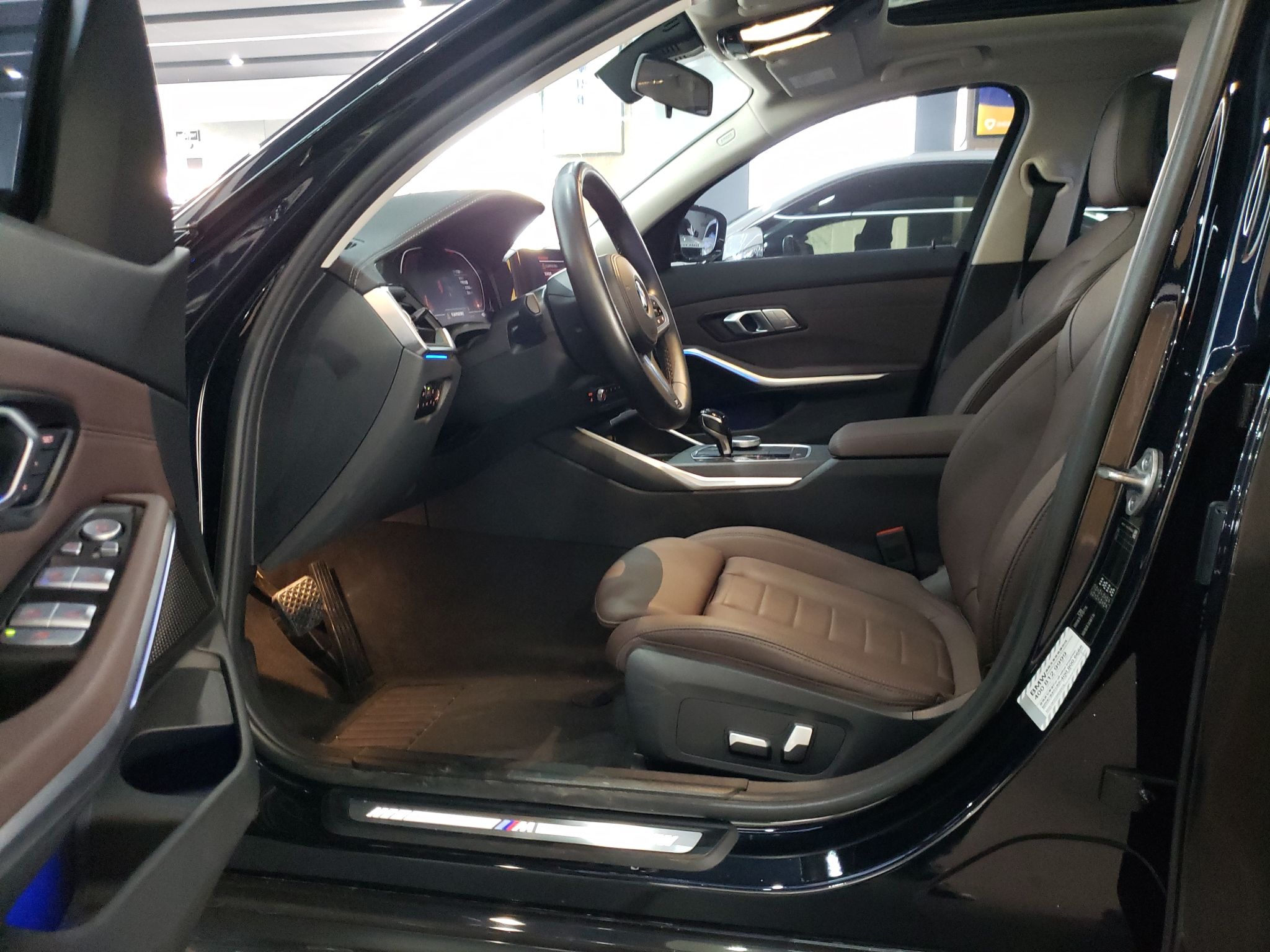 宝马3系 2021款 325i M运动套装