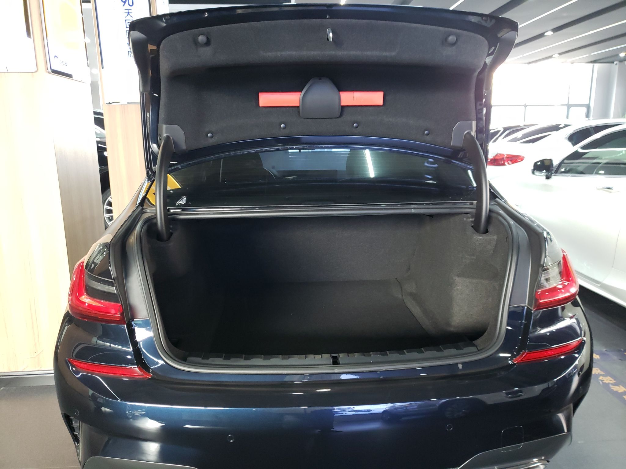 宝马3系 2021款 325i M运动套装