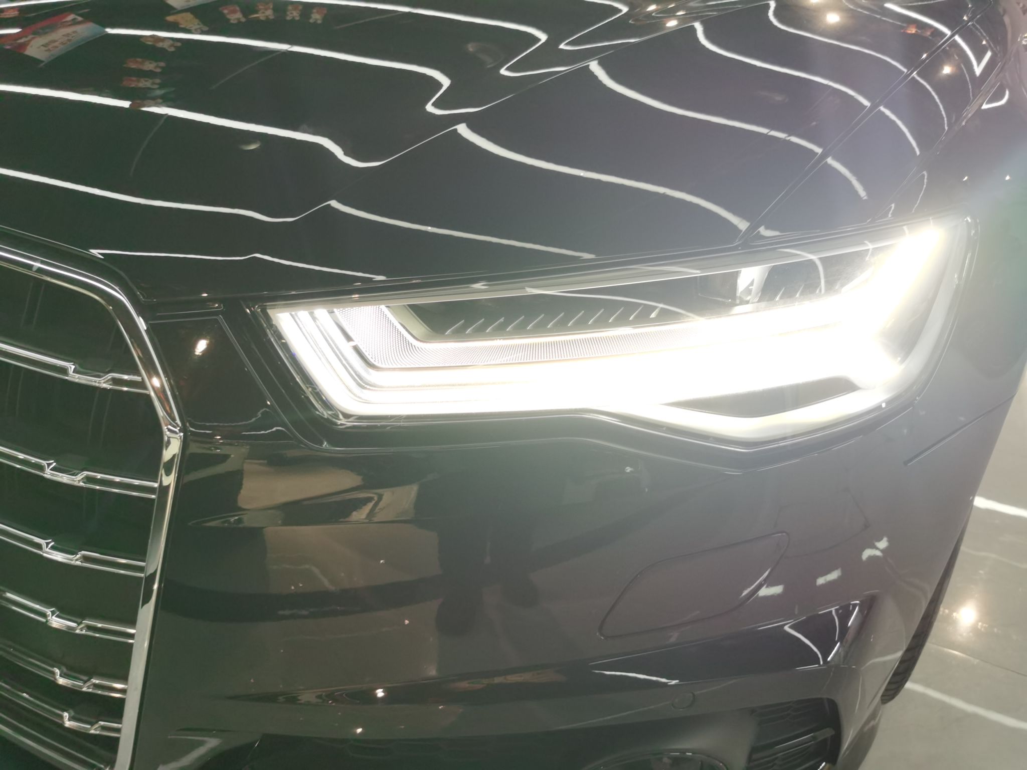 奥迪A6L 2018款 30周年年型 45 TFSI quattro 豪华型