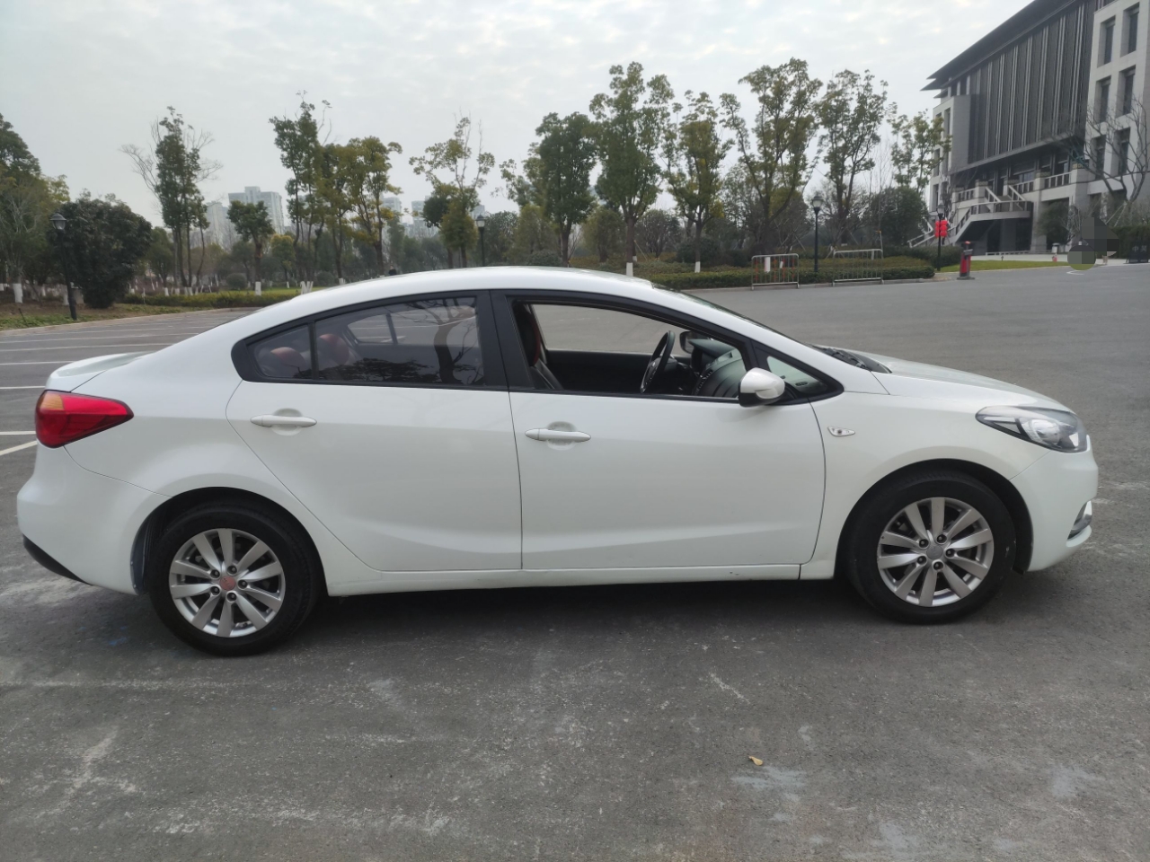 起亚K3 2013款 1.6L 自动GL