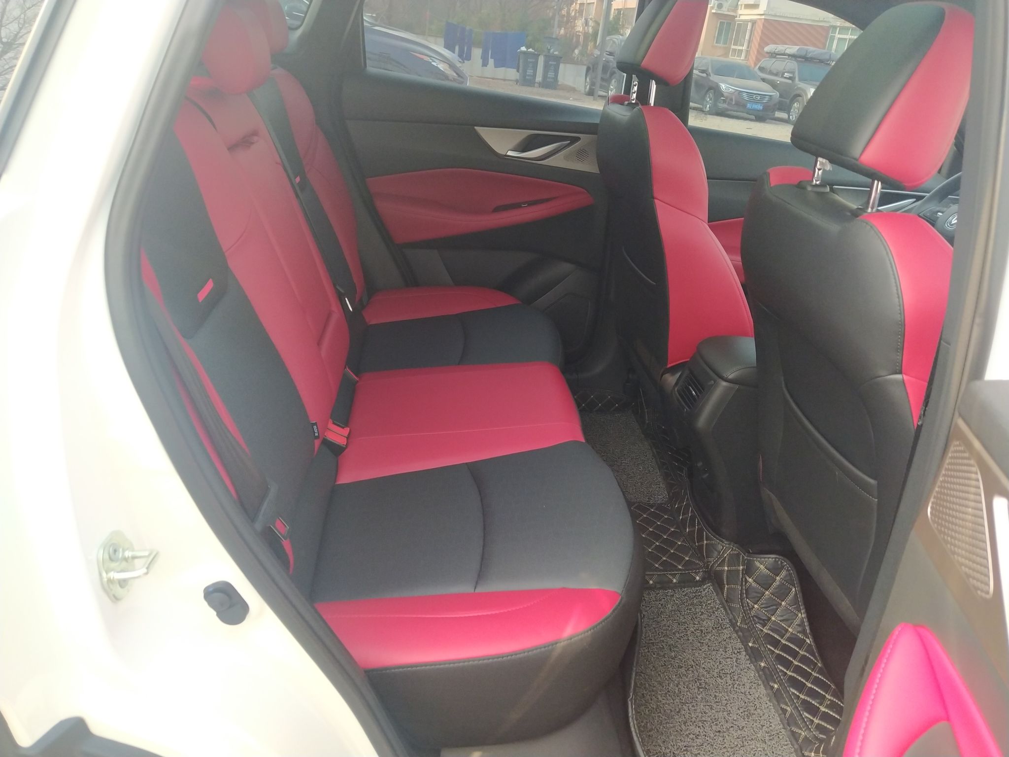 长安CS35 PLUS 2022款 蓝鲸NE 1.4T DCT尊贵型