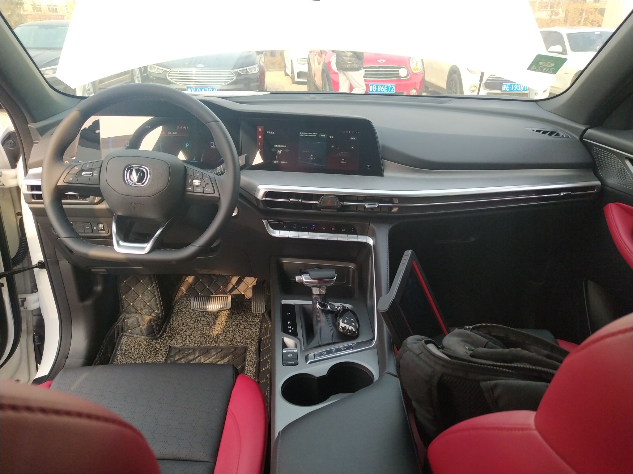 长安CS35 PLUS 2022款 蓝鲸NE 1.4T DCT尊贵型