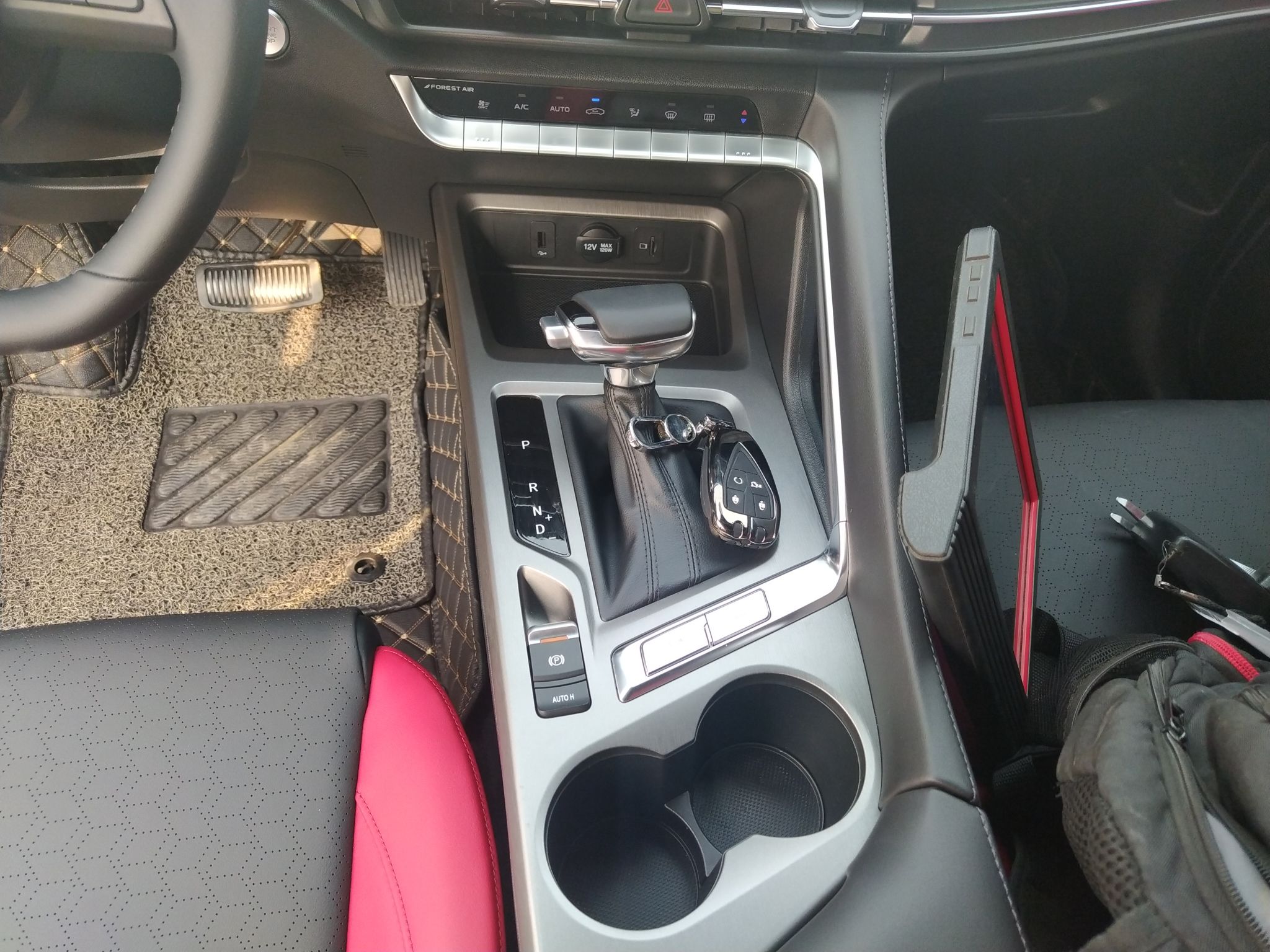 长安CS35 PLUS 2022款 蓝鲸NE 1.4T DCT尊贵型