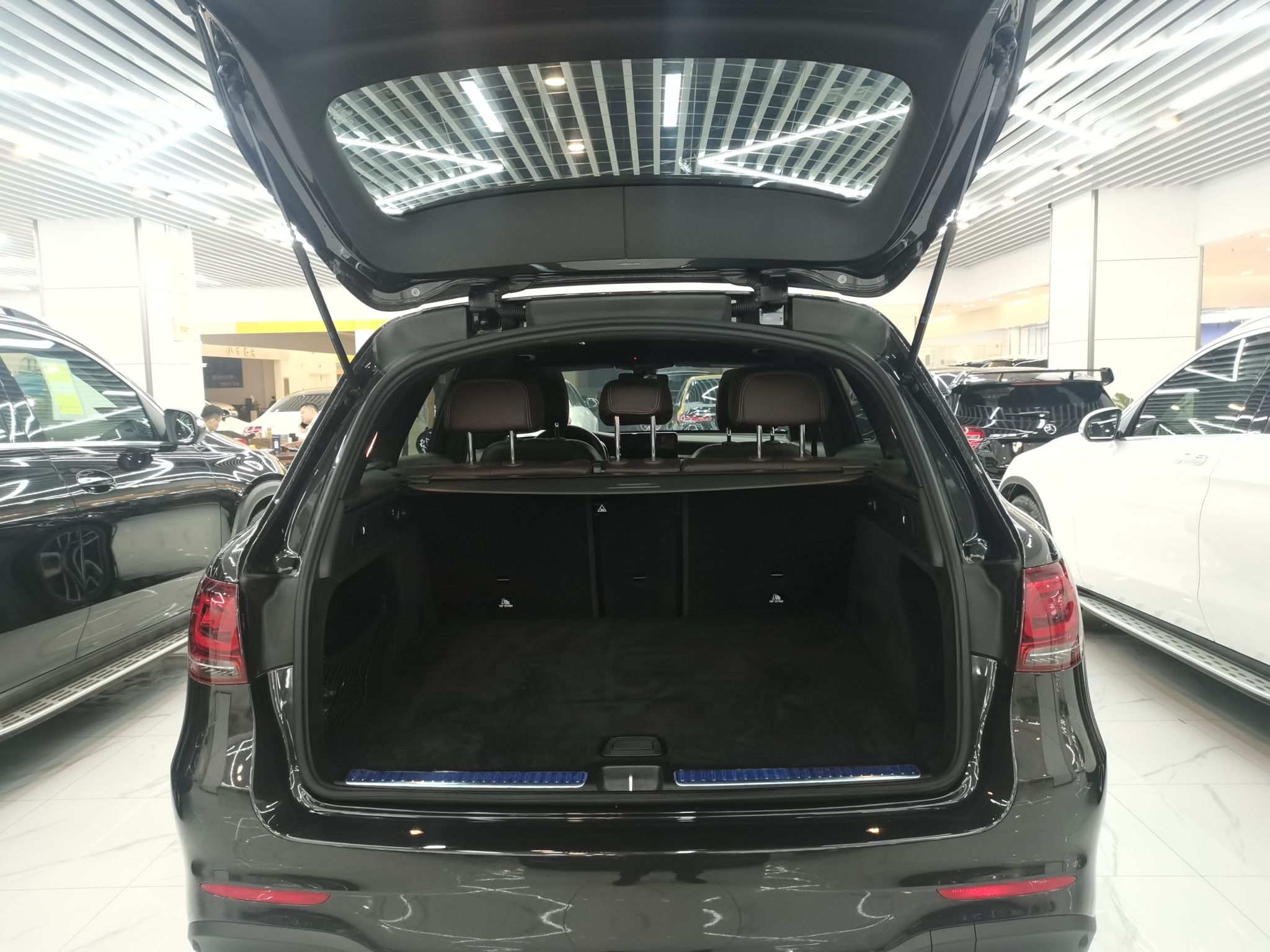 奔驰GLC级 2021款 GLC 260 L 4MATIC 豪华型