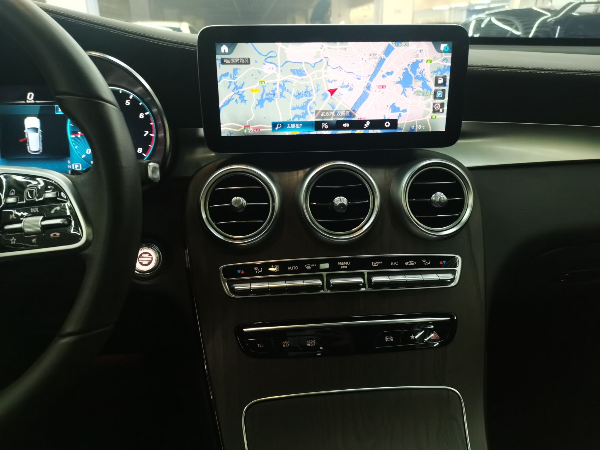 奔驰GLC级 2021款 GLC 260 L 4MATIC 豪华型