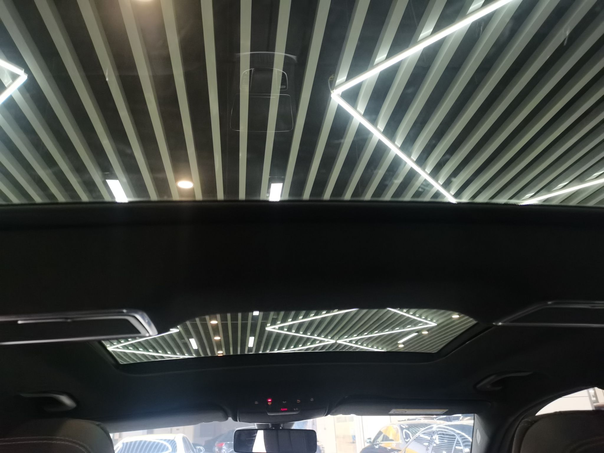 奔驰GLC级 2021款 GLC 260 L 4MATIC 豪华型