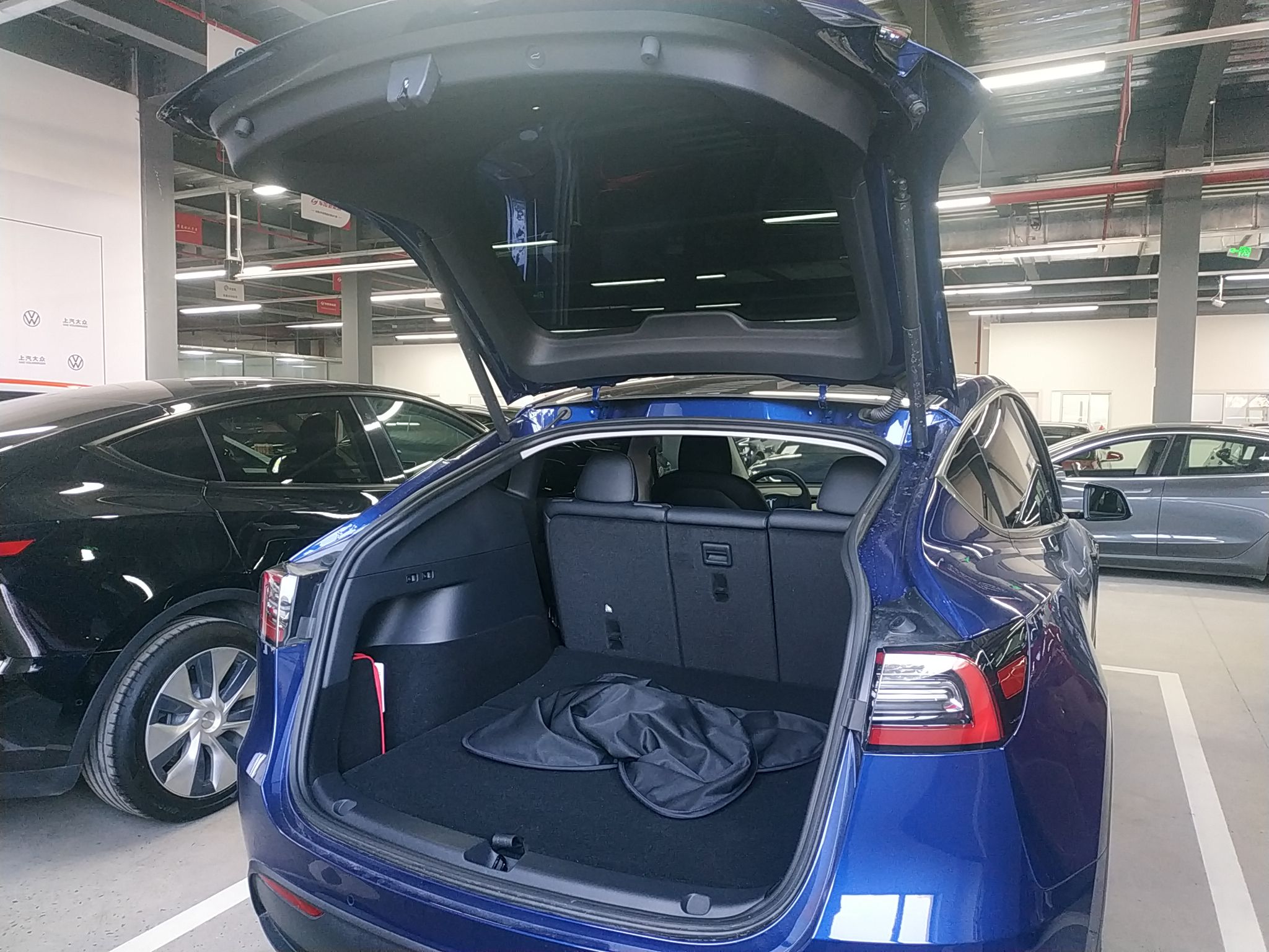 特斯拉 Model Y 2021款 长续航全轮驱动版 3D7