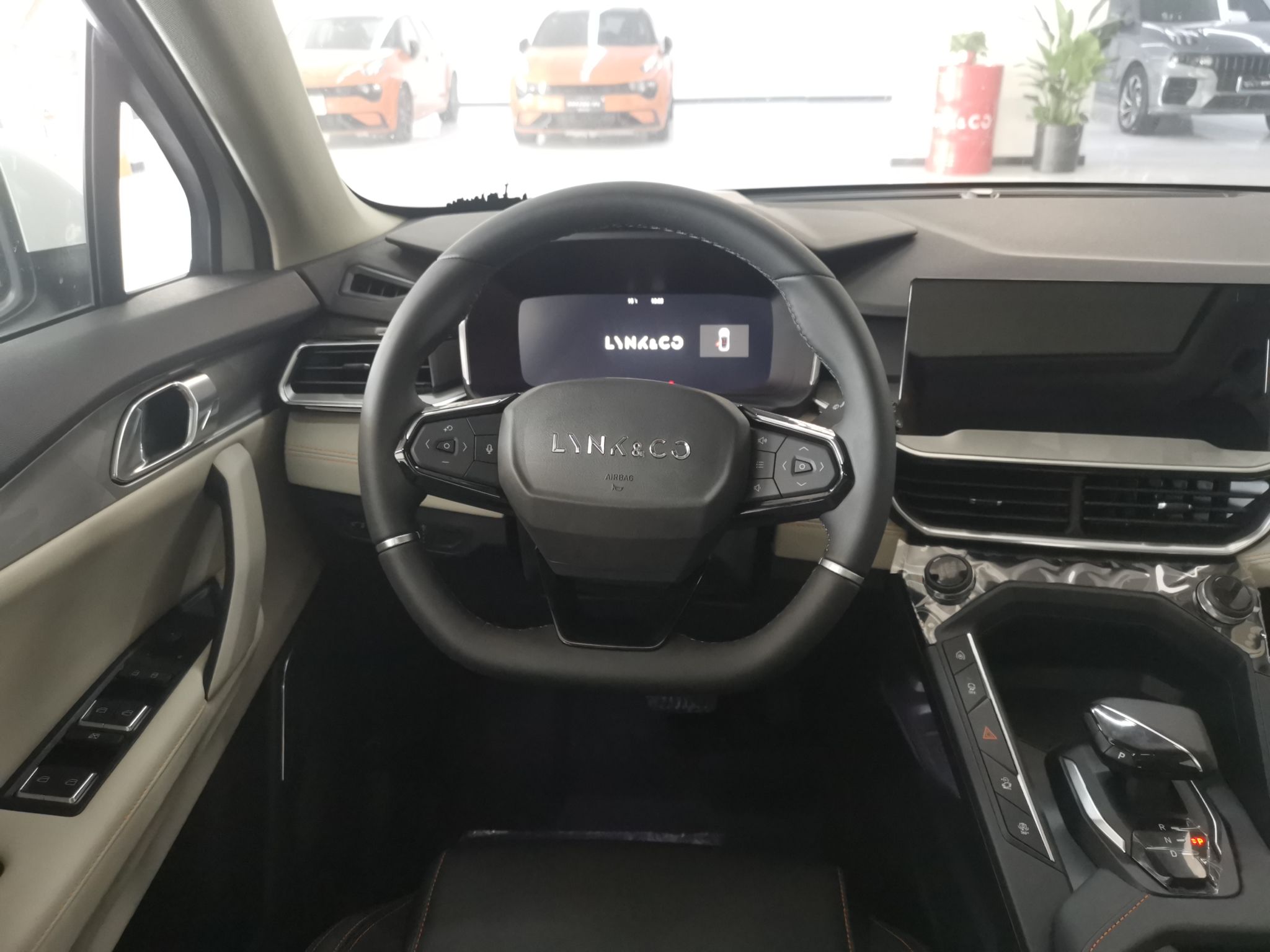 领克06新能源 2022款 PHEV 84KM续航版 Pro