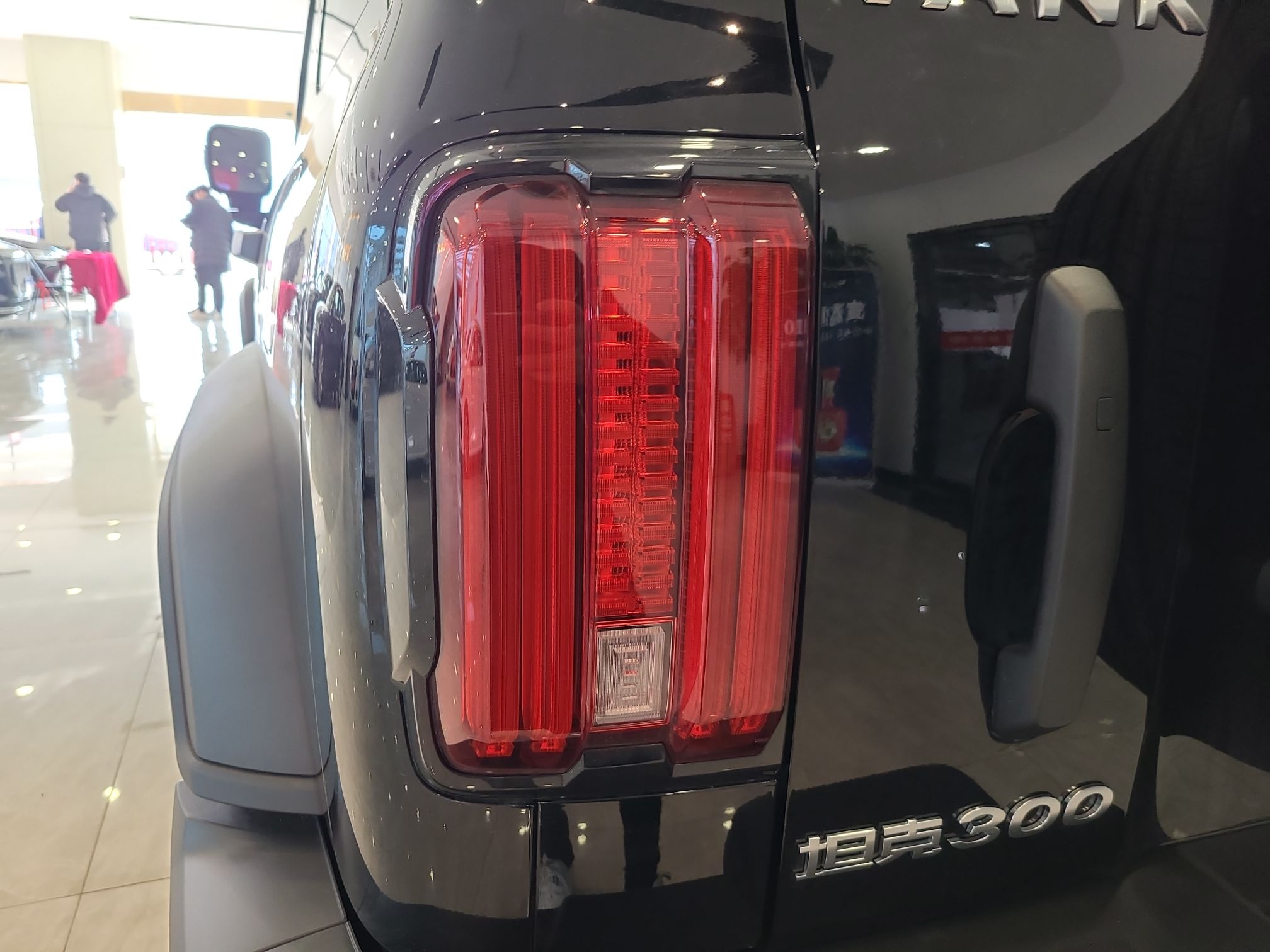 坦克300 2023款 越野版 2.0T 征服者