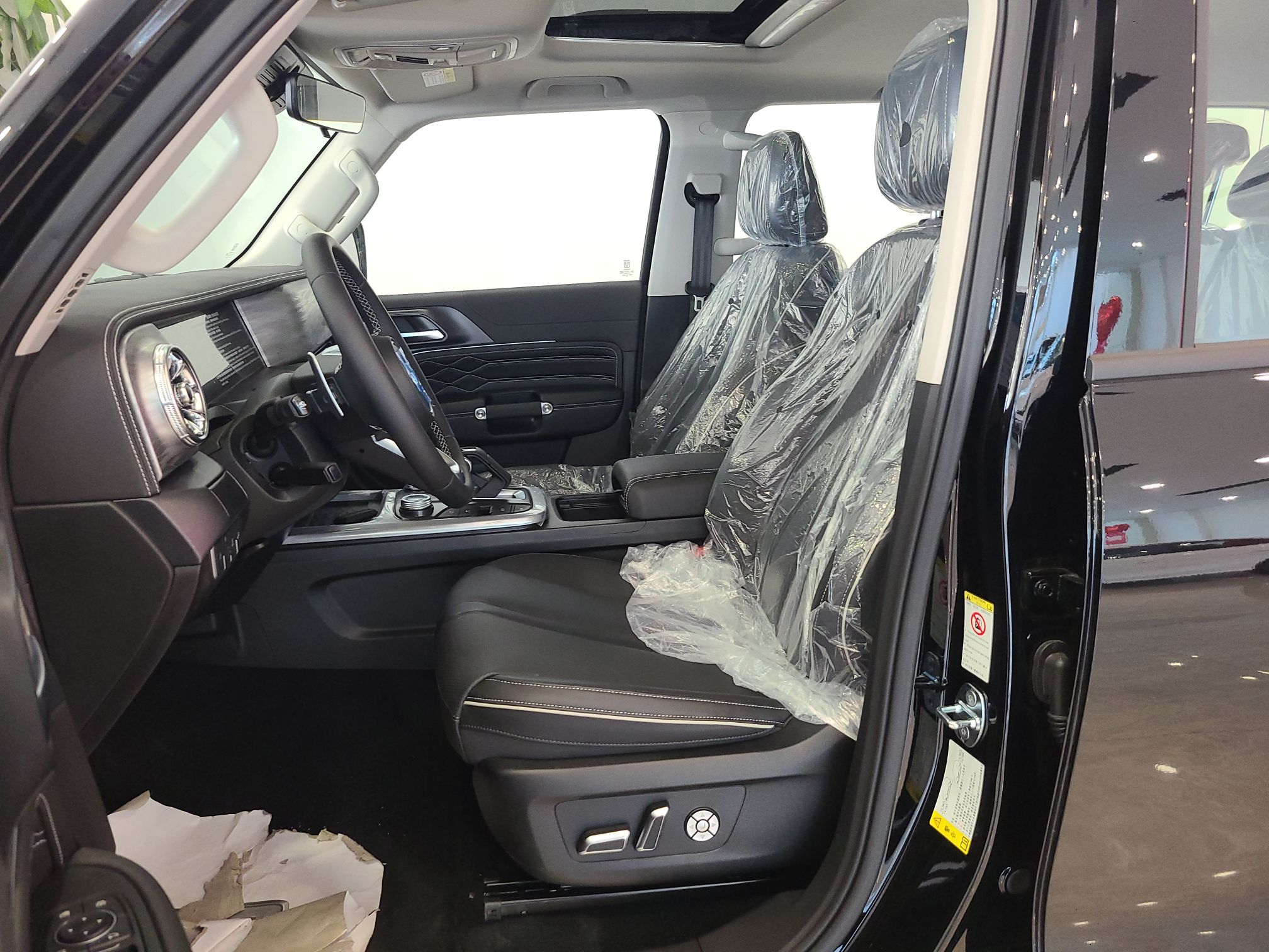 坦克300 2023款 越野版 2.0T 征服者