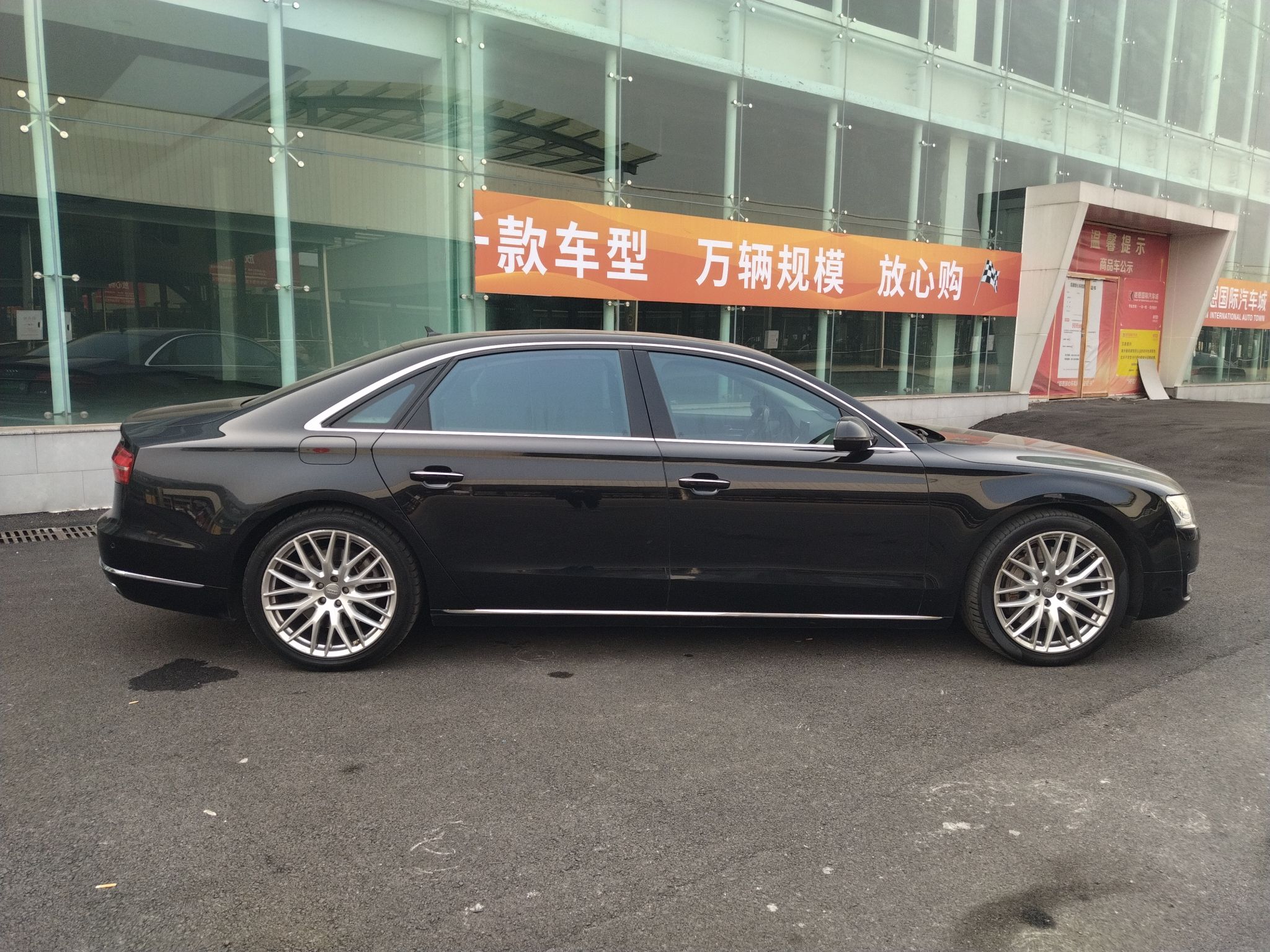 奥迪A8L 2014款 A8L 60 TFSI quattro豪华型(进口)