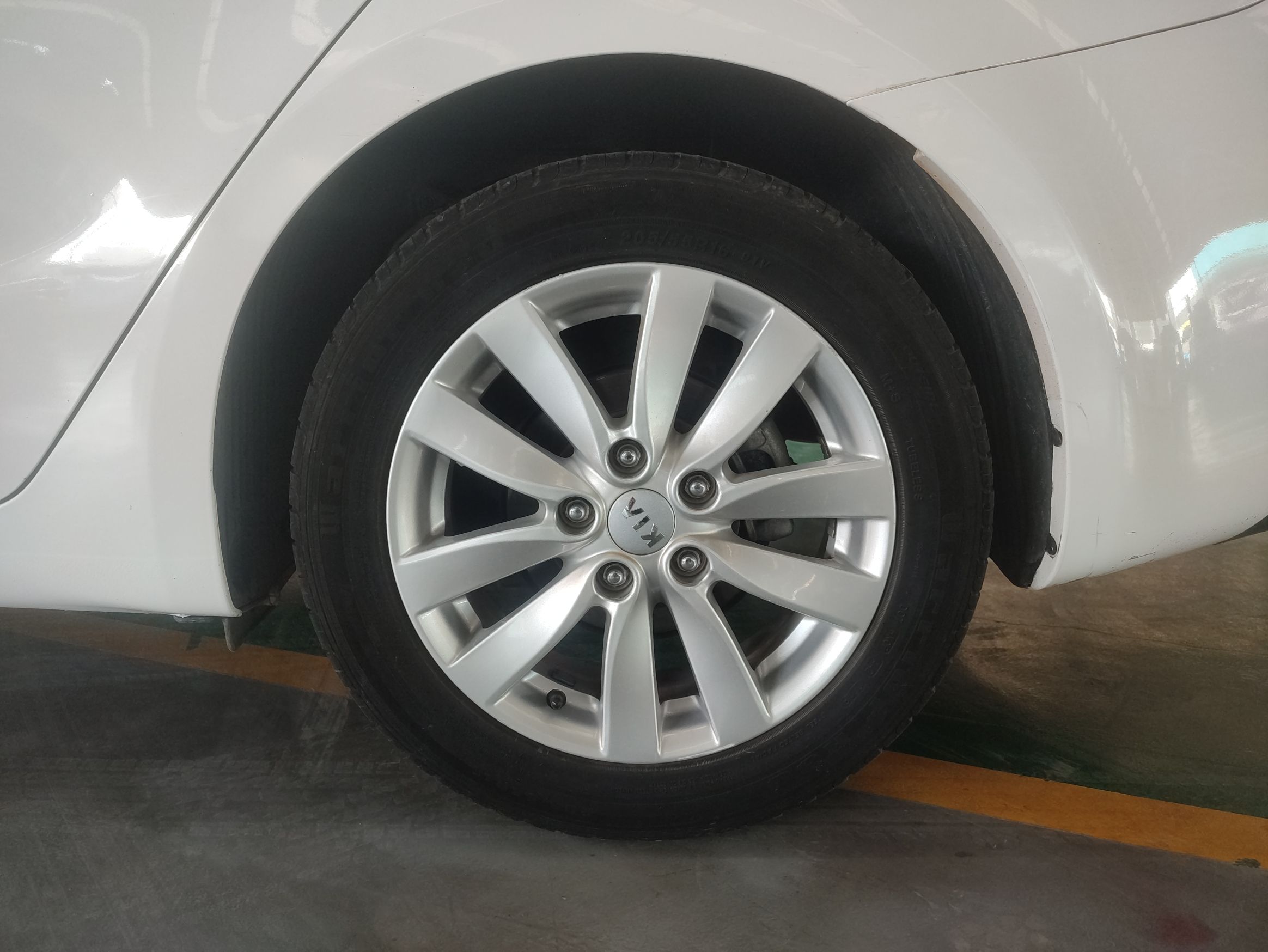 起亚K3 2015款 1.6L 手动GLS