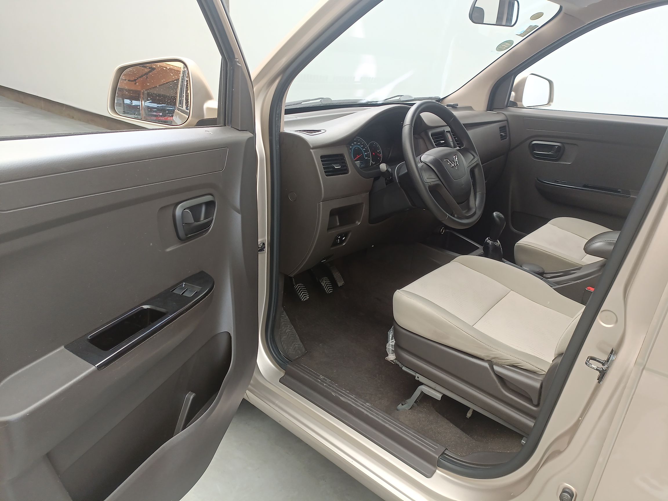 五菱汽车 五菱荣光V 2018款 1.5L标准型