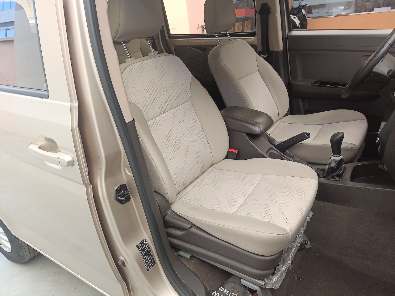 五菱汽车 五菱荣光V 2018款 1.5L标准型