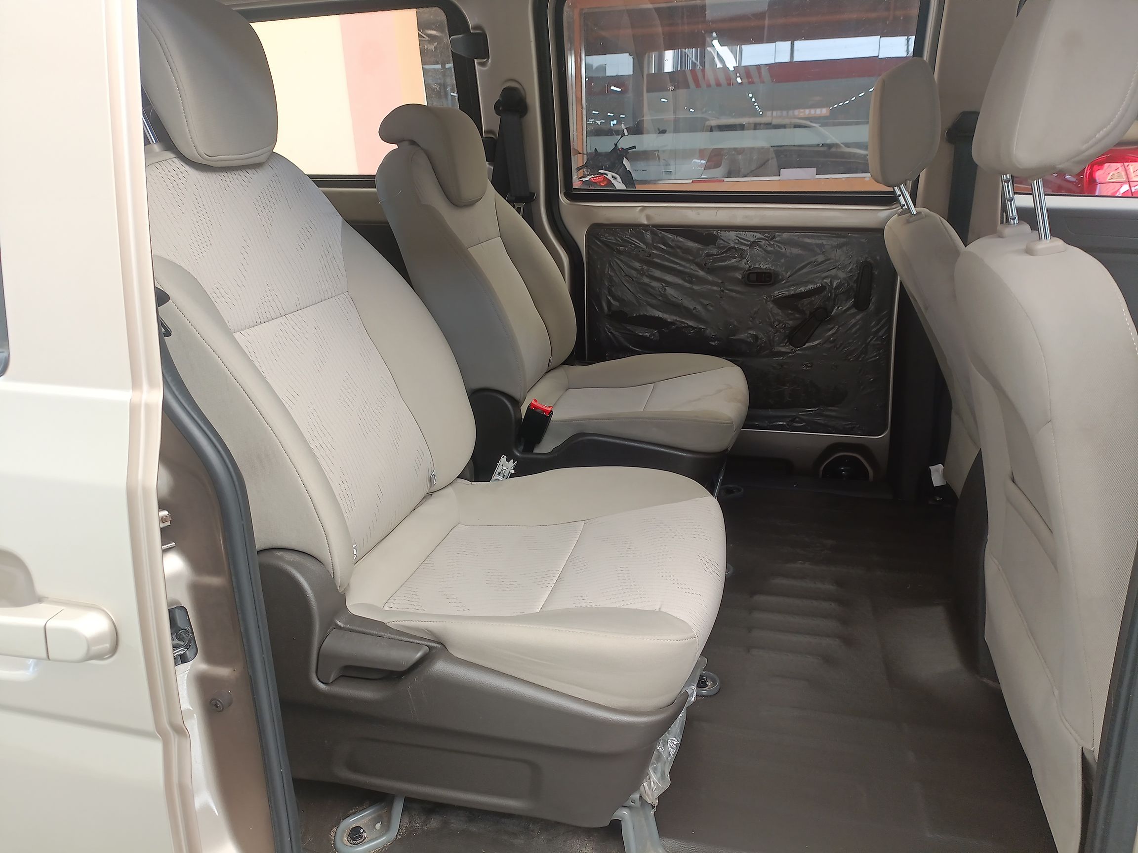 五菱汽车 五菱荣光V 2018款 1.5L标准型