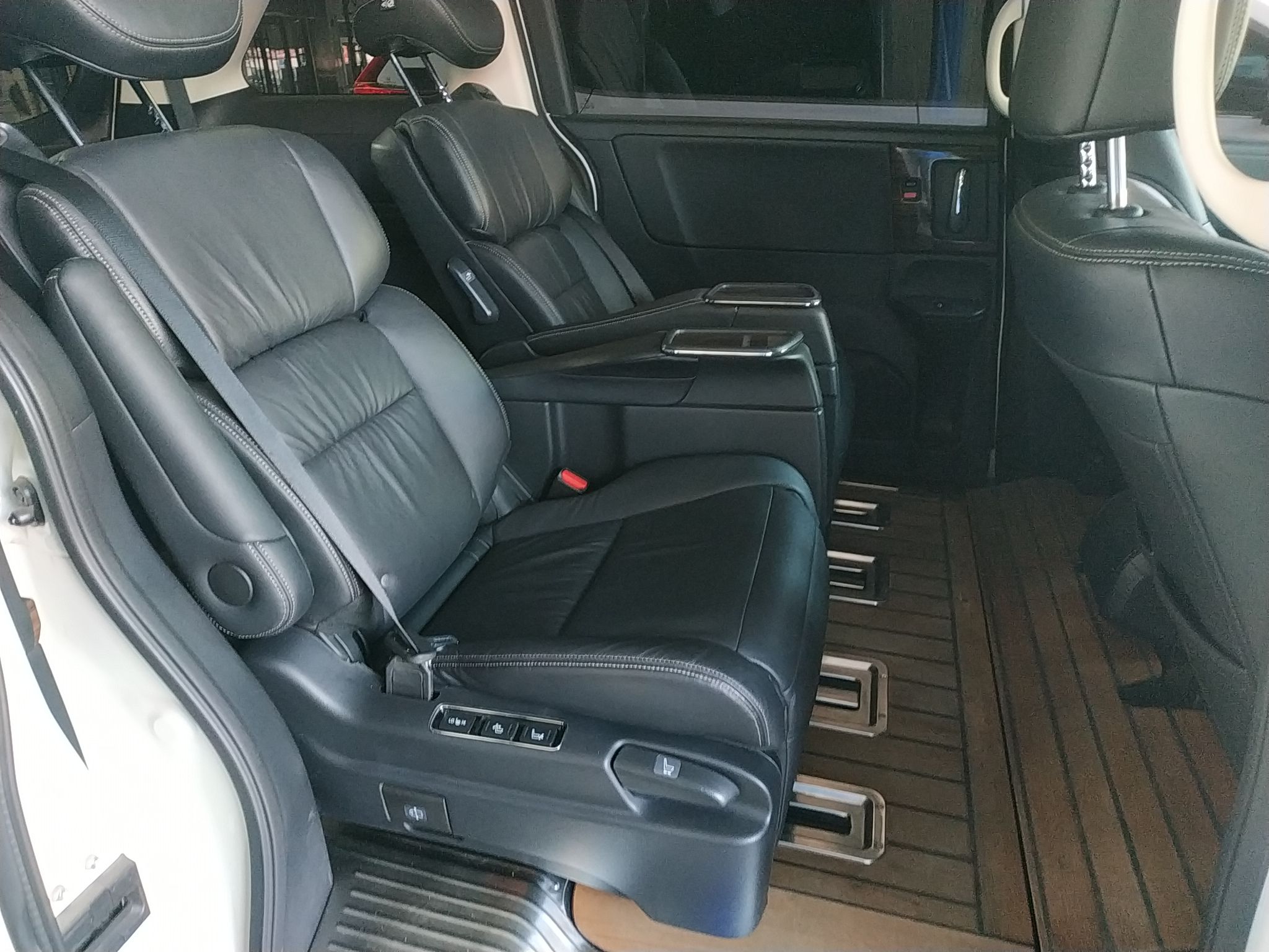 本田 艾力绅 2016款 2.4L 至尊版