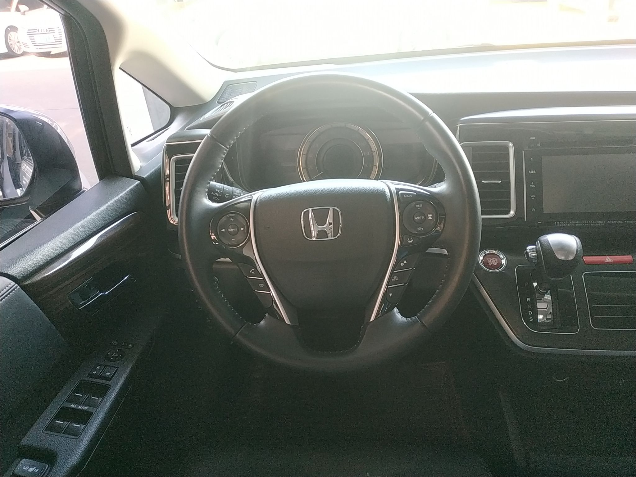 本田 艾力绅 2016款 2.4L 至尊版