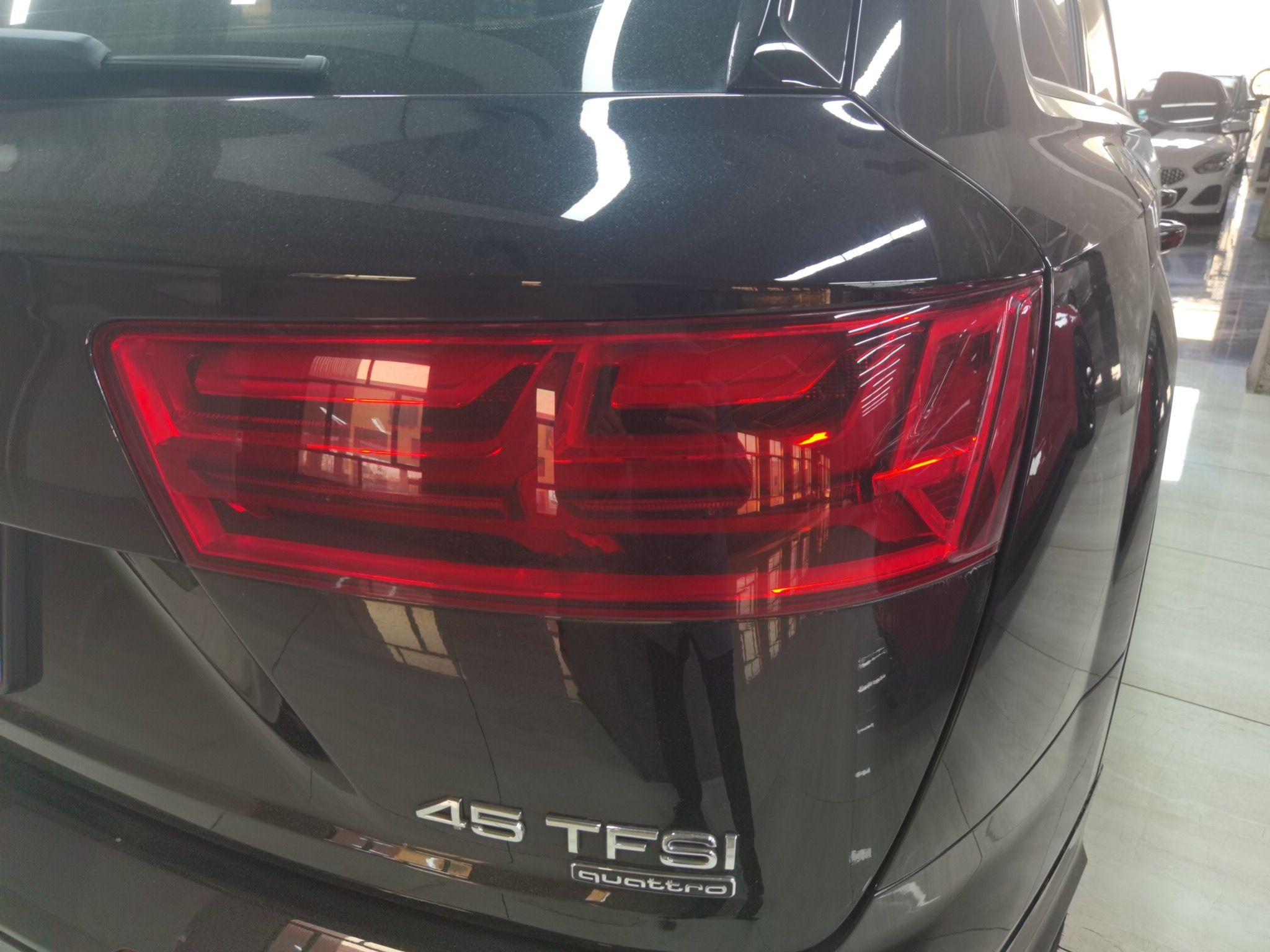 奥迪Q7 2016款 45 TFSI S line运动型(进口)