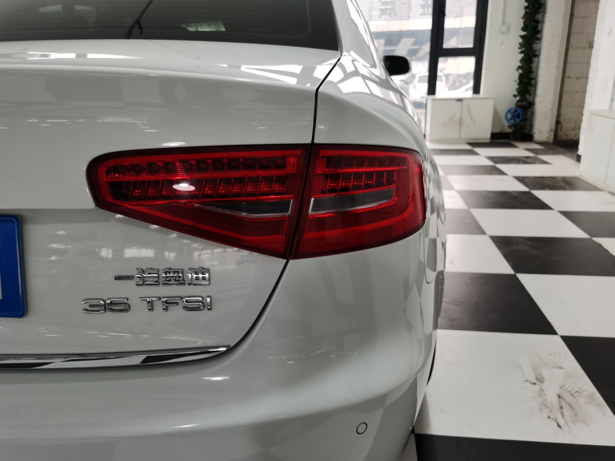 奥迪A4L 2013款 35 TFSI 自动舒适型