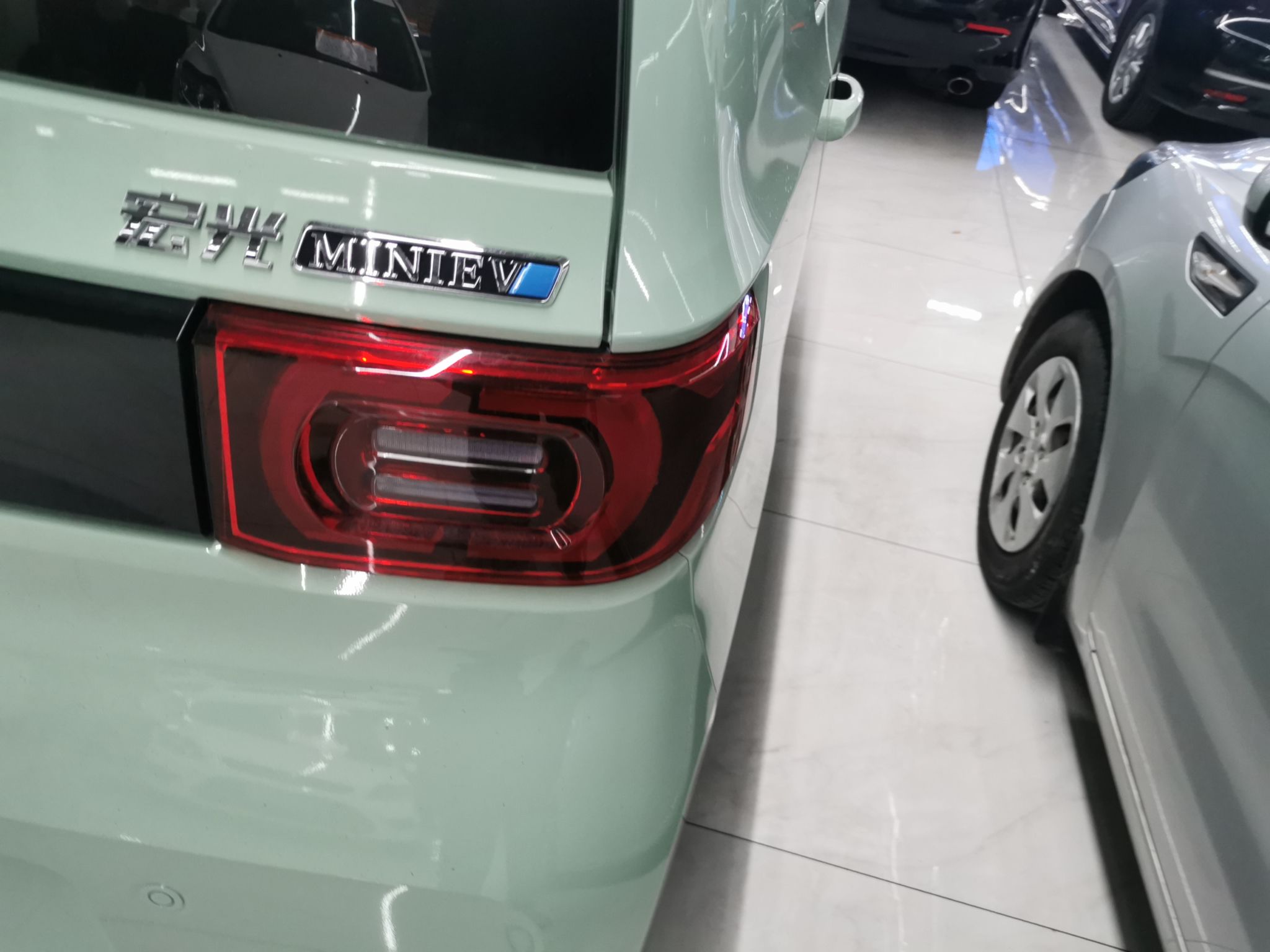 五菱汽车 宏光MINI EV 2022款 马卡龙时尚款 磷酸铁锂