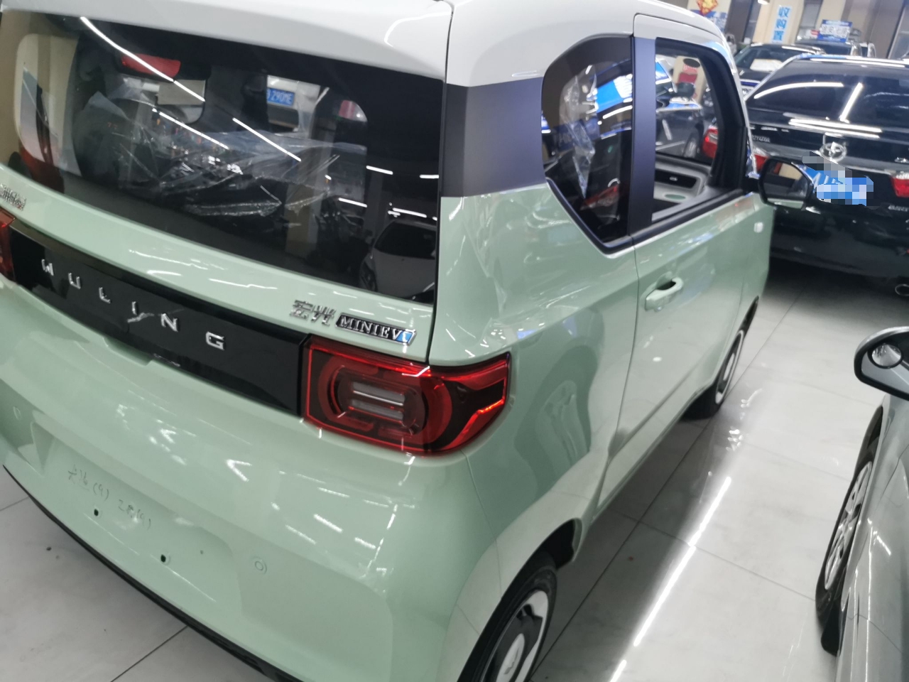 五菱汽车 宏光MINI EV 2022款 马卡龙时尚款 磷酸铁锂