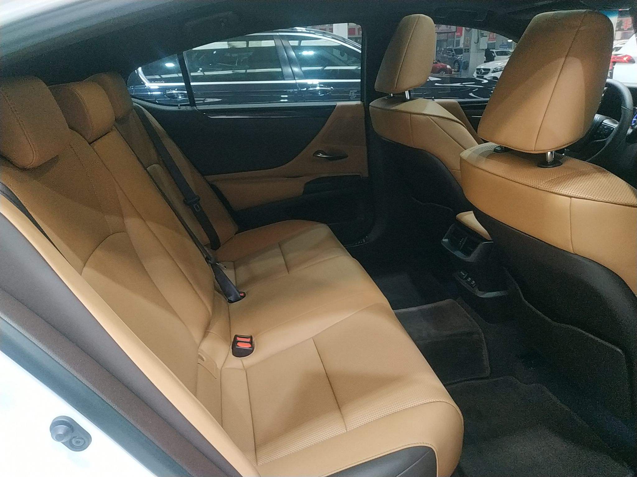 雷克萨斯ES 2018款 200 卓越版 国V