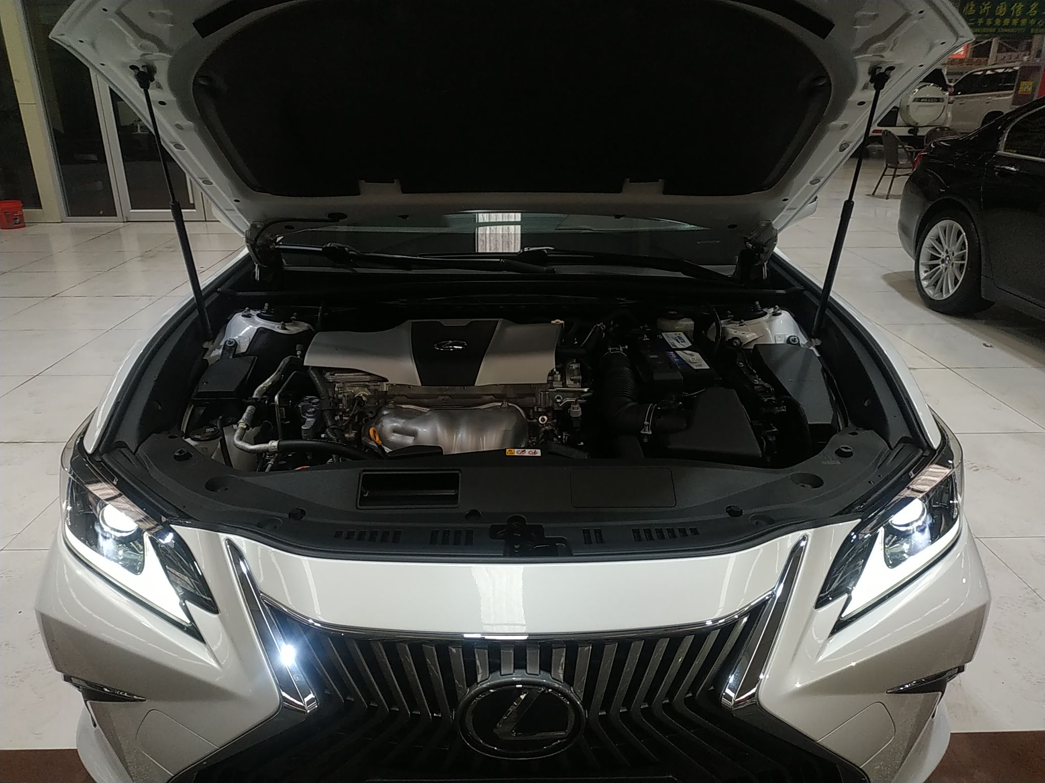 雷克萨斯ES 2018款 200 卓越版 国V