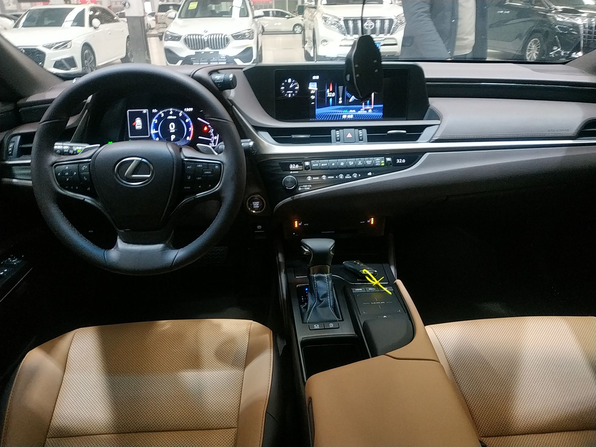 雷克萨斯ES 2018款 200 卓越版 国V