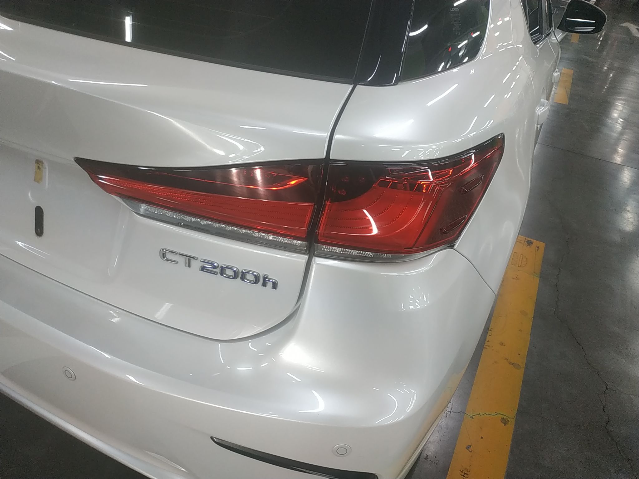 雷克萨斯CT 2020款 CT200h 舒适版 单色