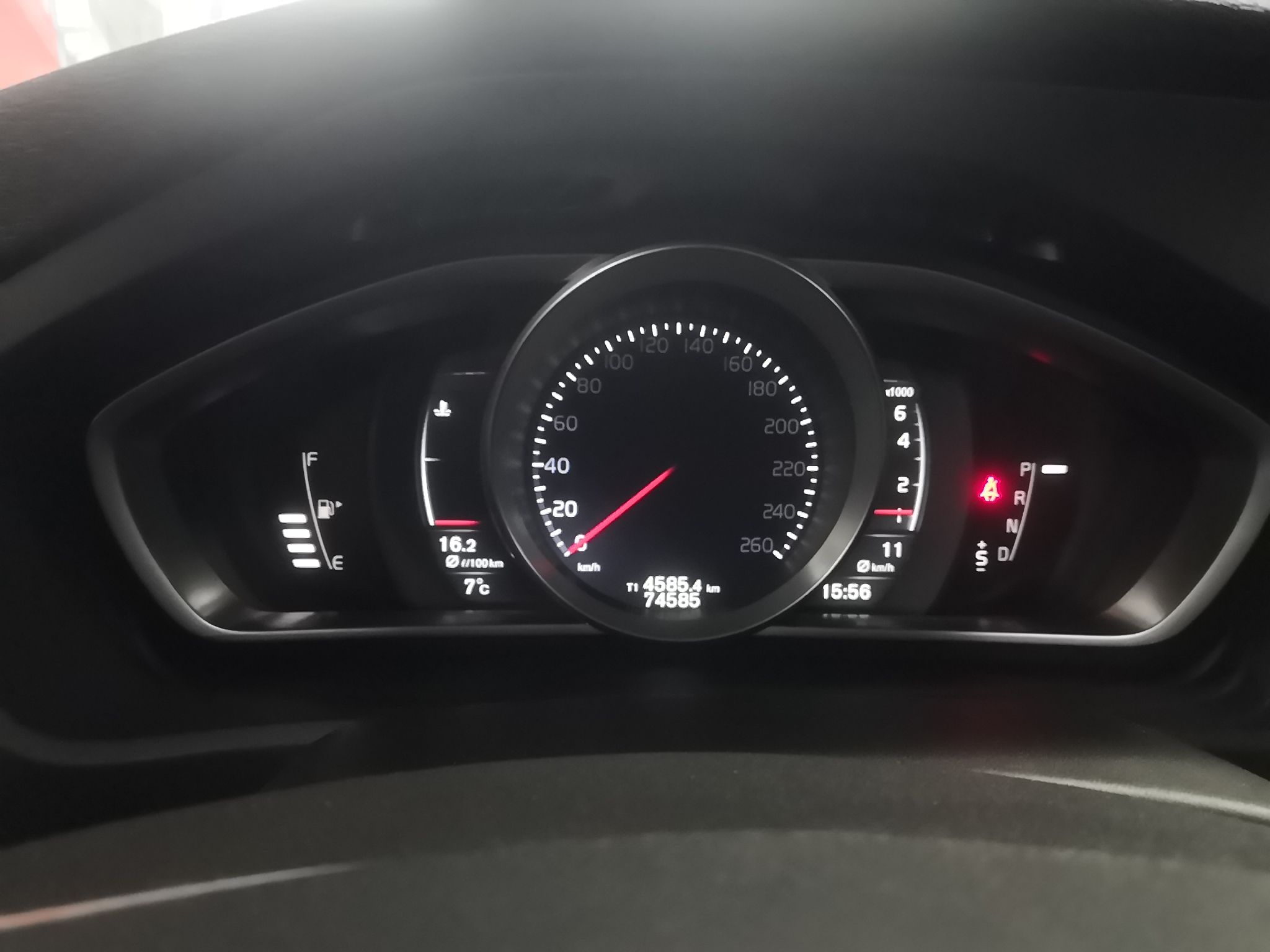 沃尔沃V40 2015款 1.6T 智雅版(进口)