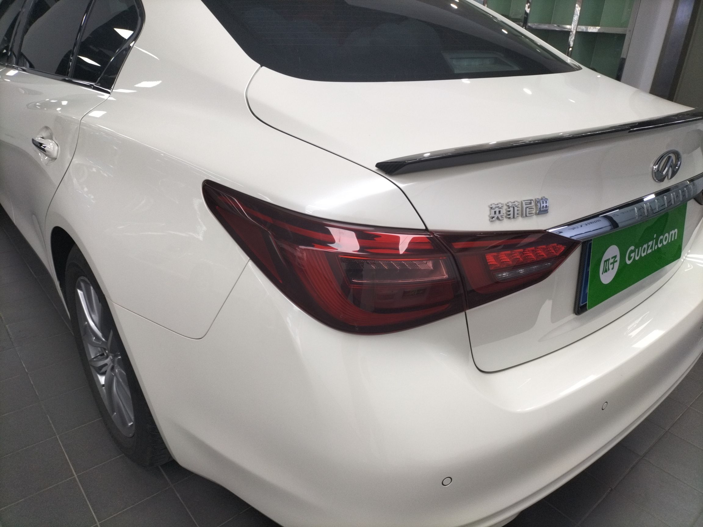 英菲尼迪Q50L 2018款 2.0T 舒适版 国VI