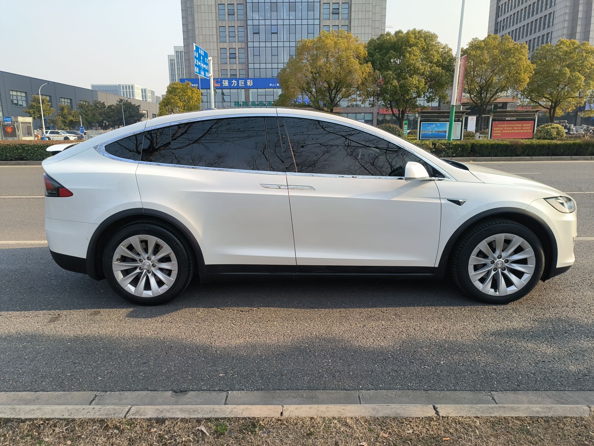 特斯拉Model X 2016款 MODEL X 90D