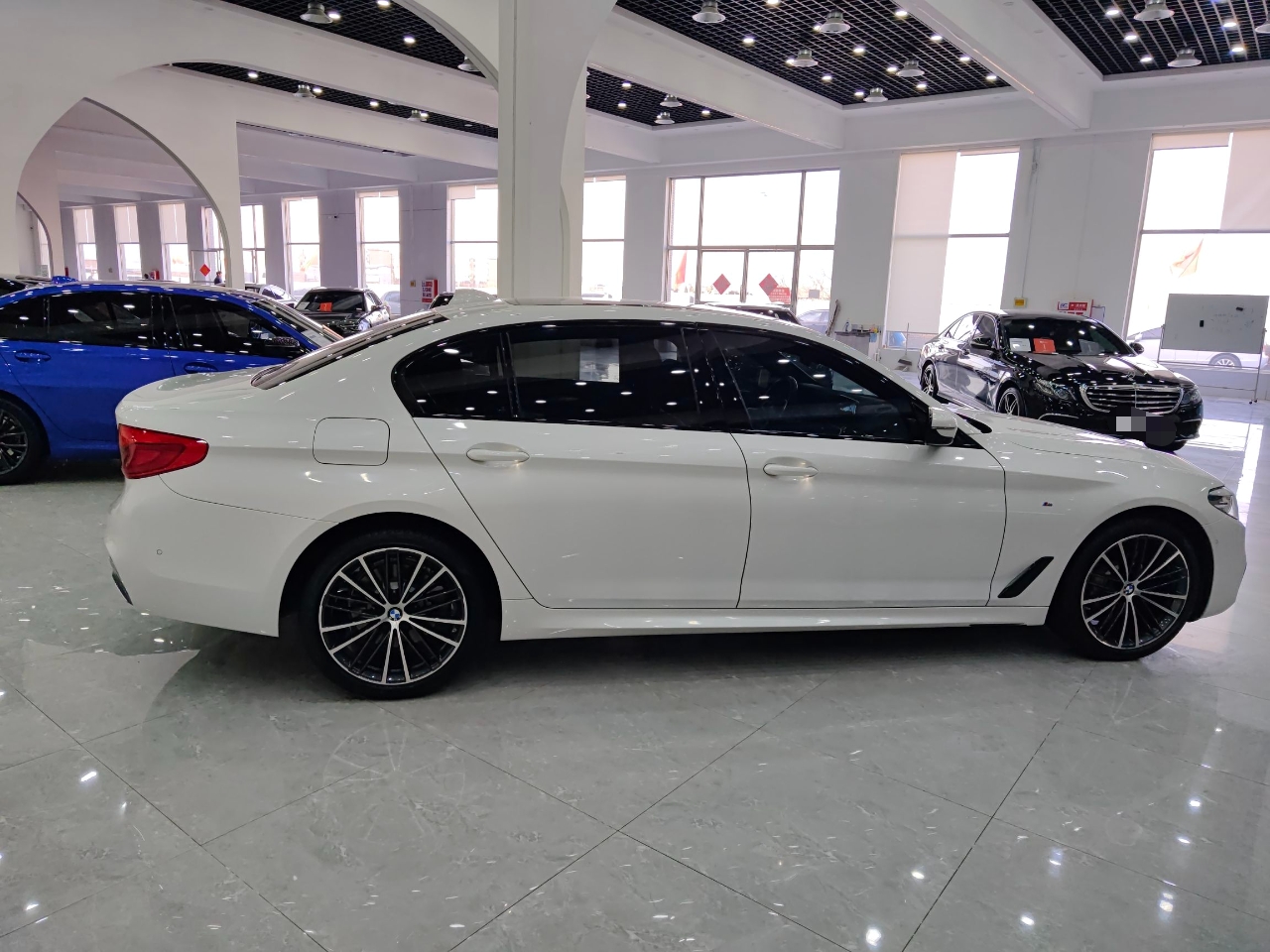 宝马5系 2019款 改款 530Li xDrive M运动套装