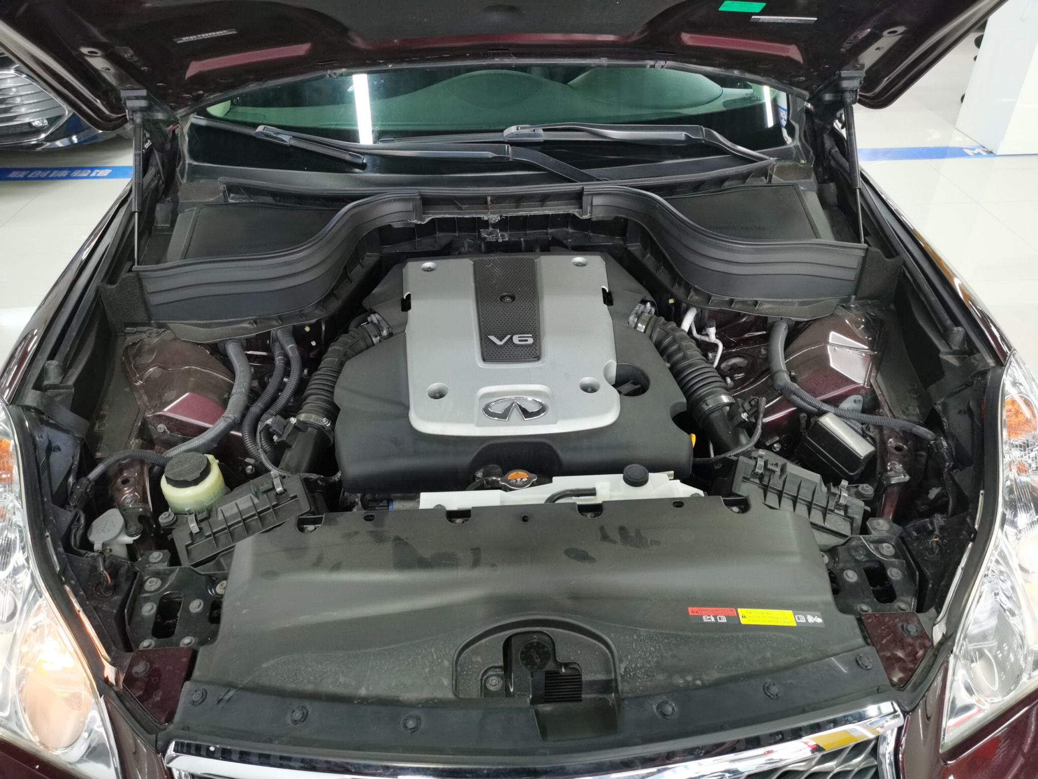 英菲尼迪QX50 2015款 2.5L 舒适版