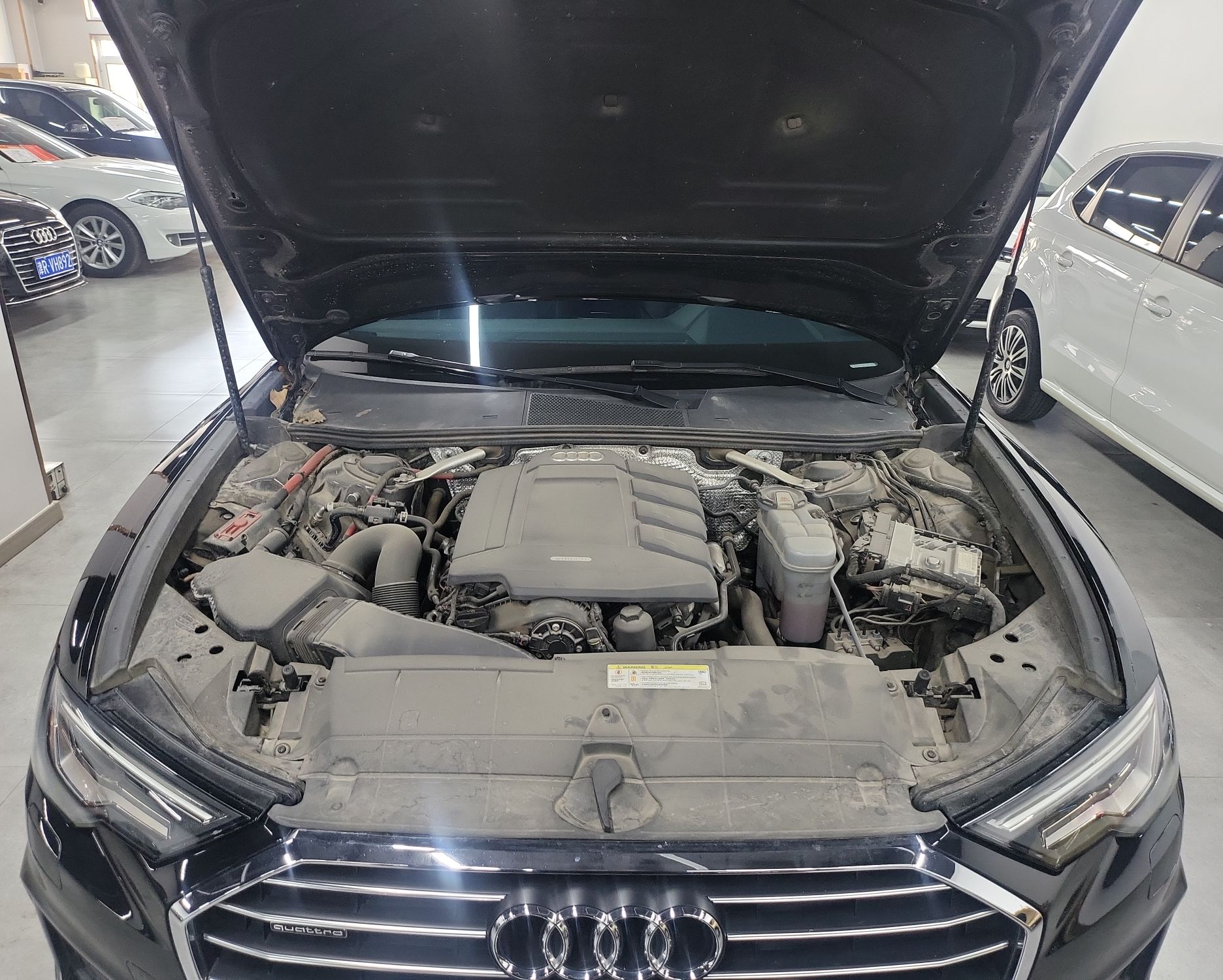 奥迪A6L 2020款 45 TFSI quattro 臻选动感型