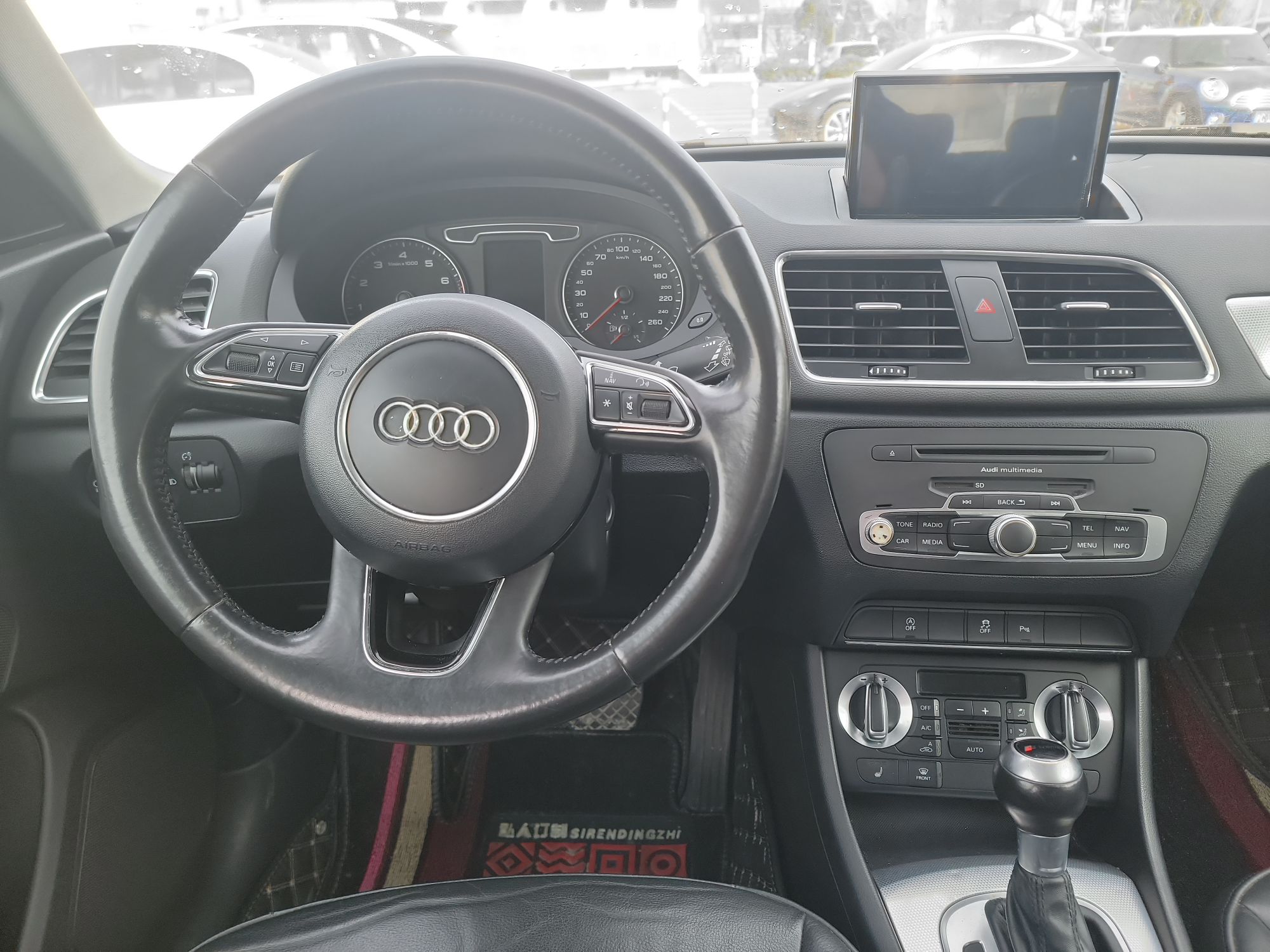 奥迪Q3 2015款 35 TFSI 舒适型