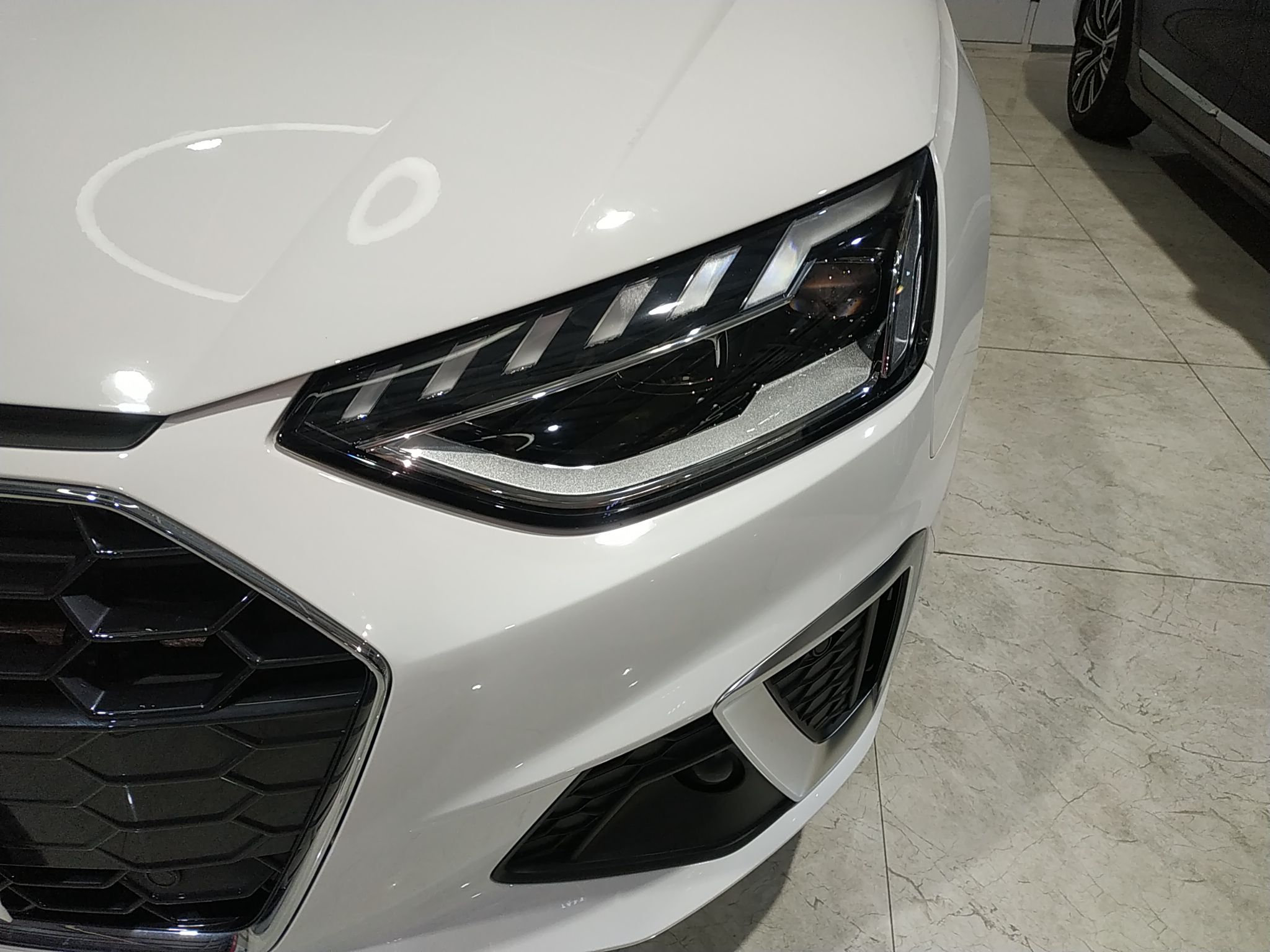 奥迪A4L 2020款 40 TFSI 豪华动感型